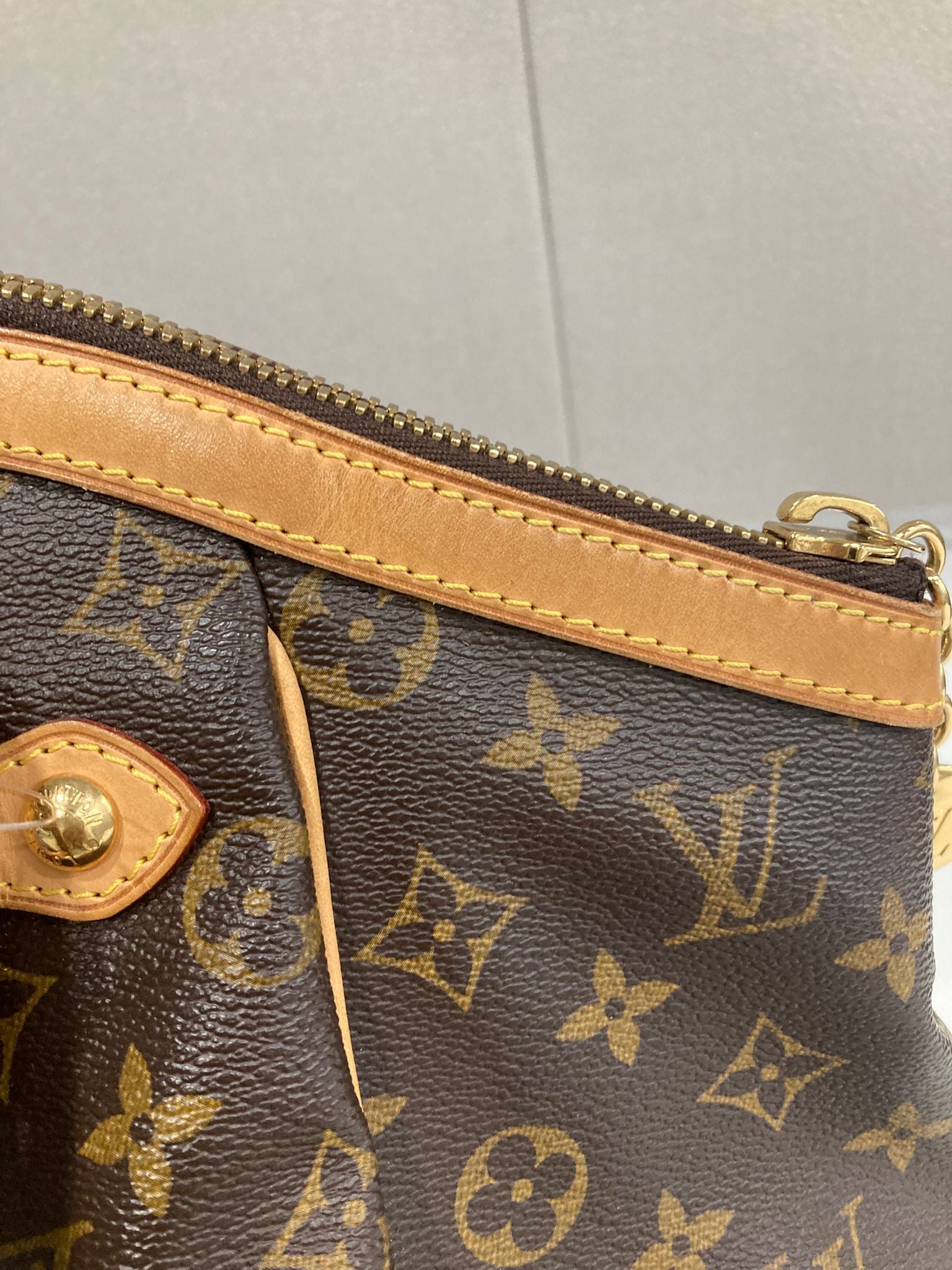 Louis Vuitton Tivoli GM Monogram