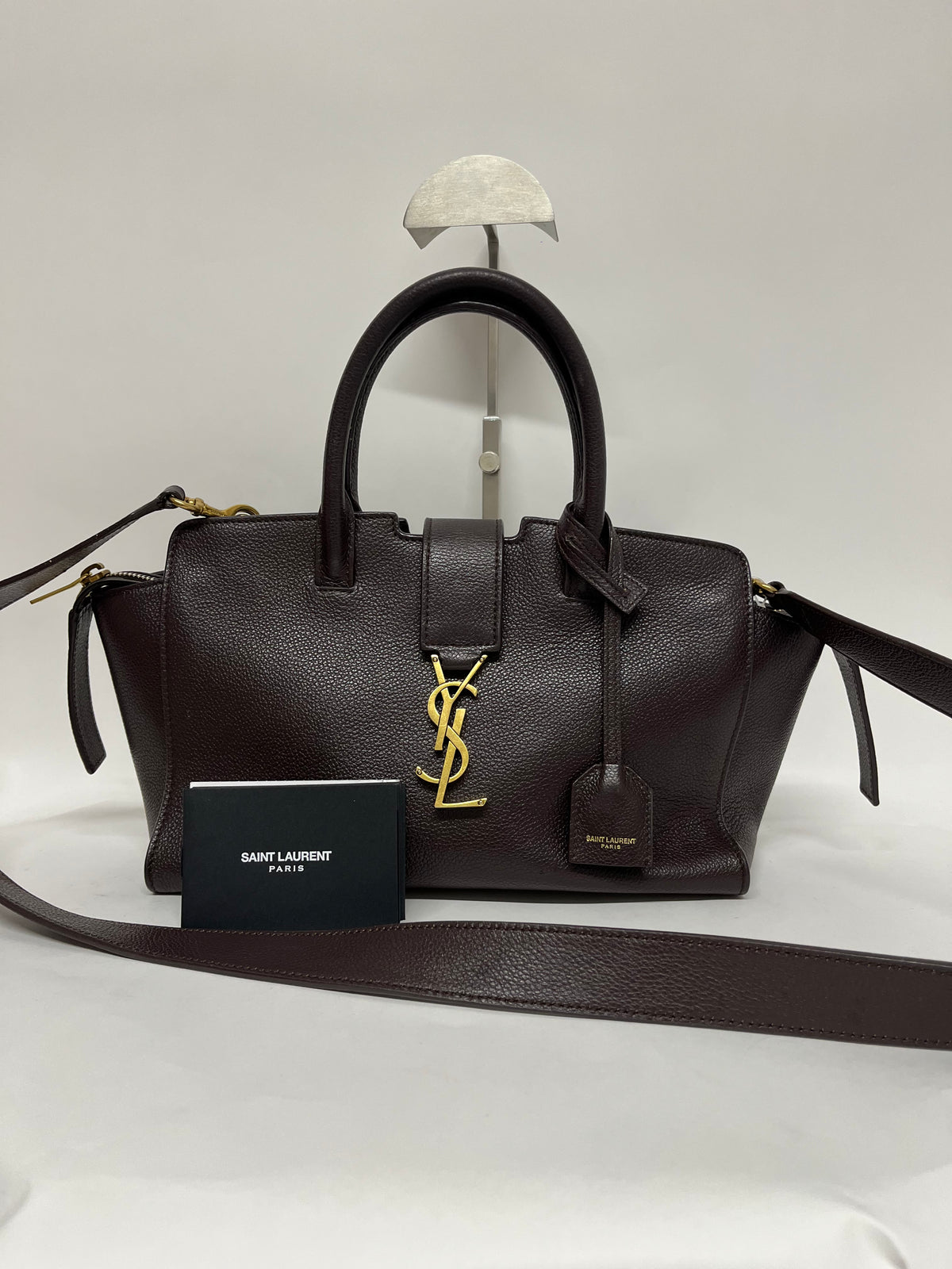 Saint Laurent Cabas 2Way Piel Marrón berenjena con Bandolera