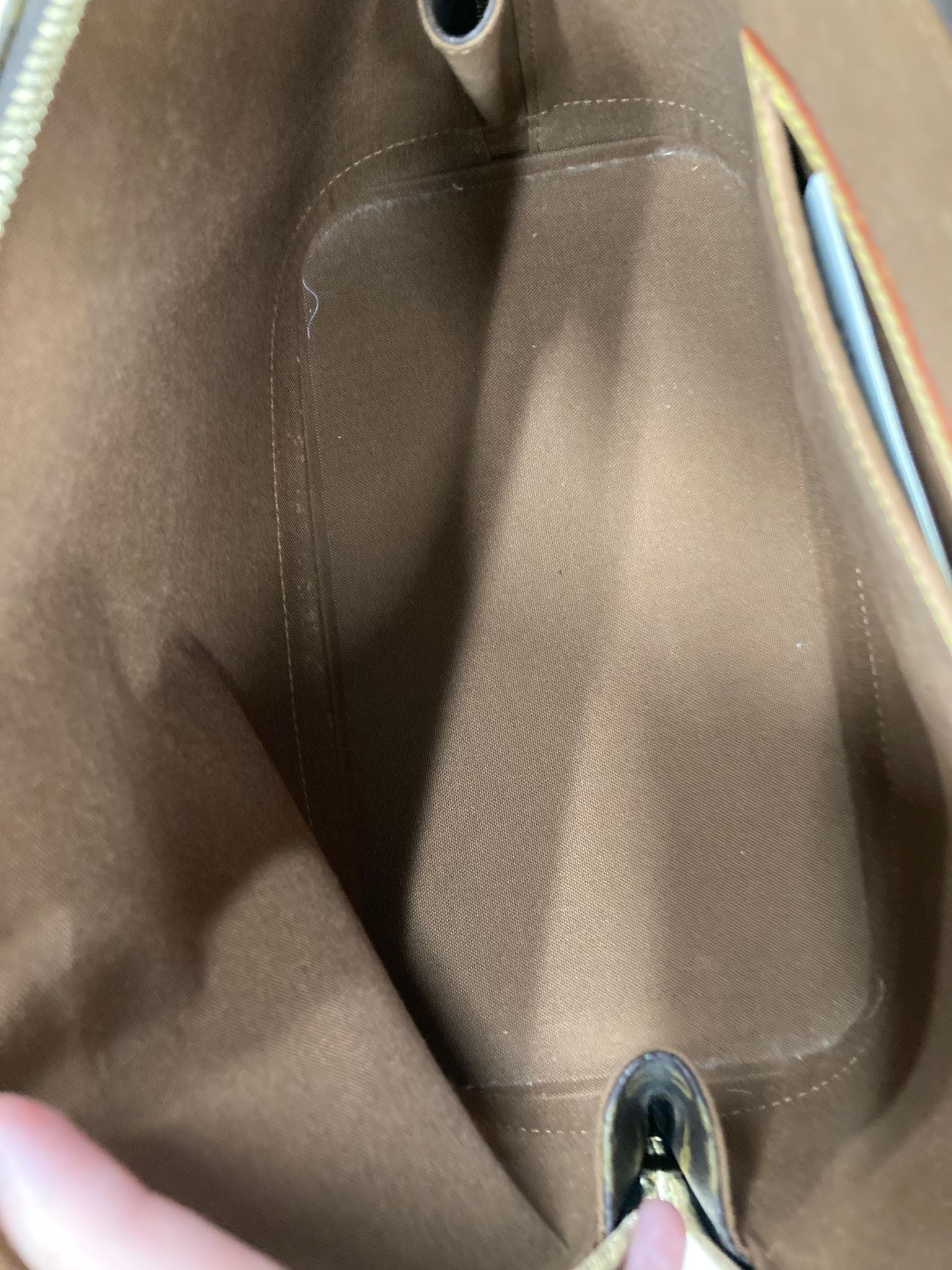 Louis Vuitton Alma MM monogram