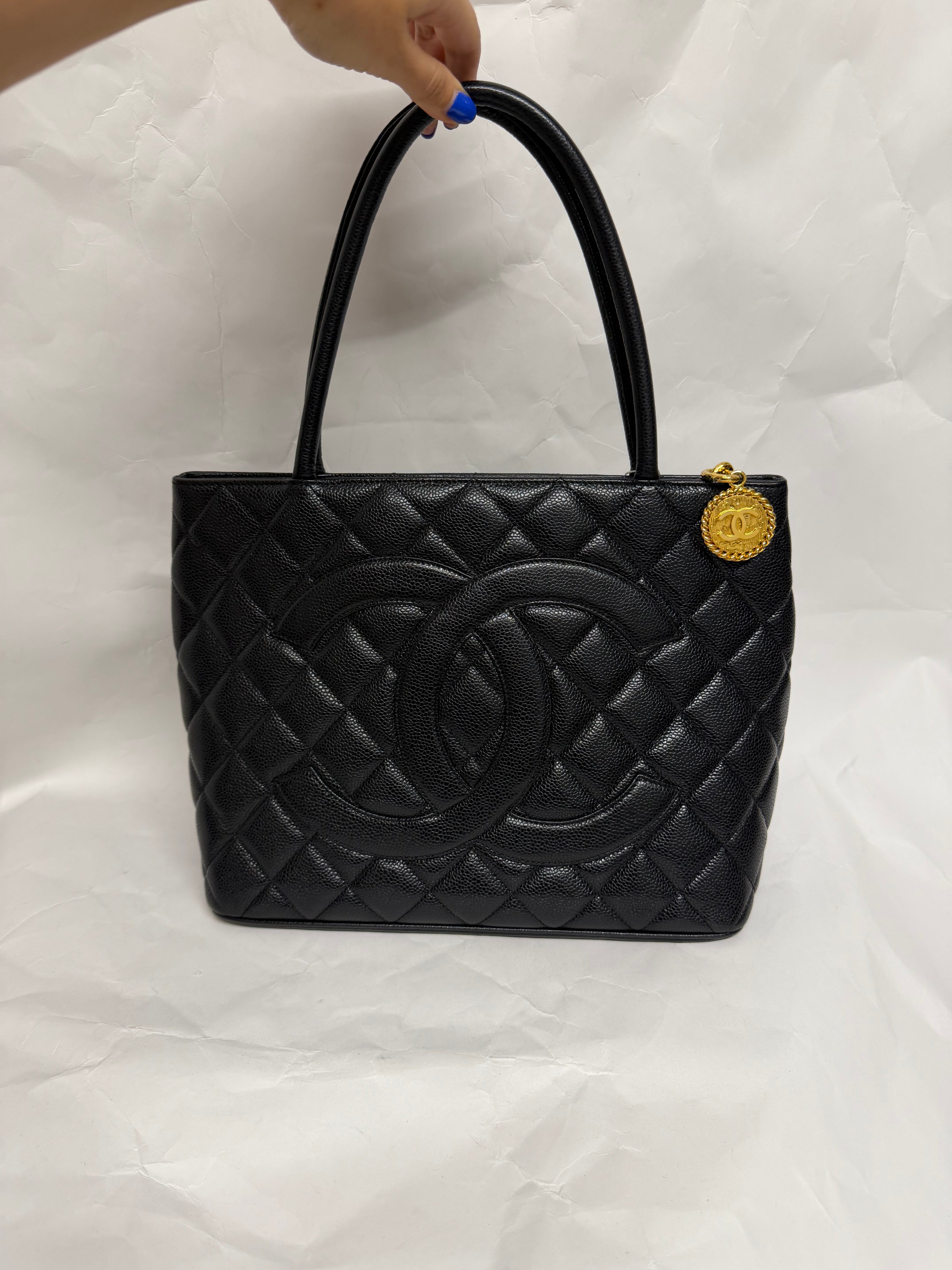 Chanel Medallion Tote | Caviar Black Gold