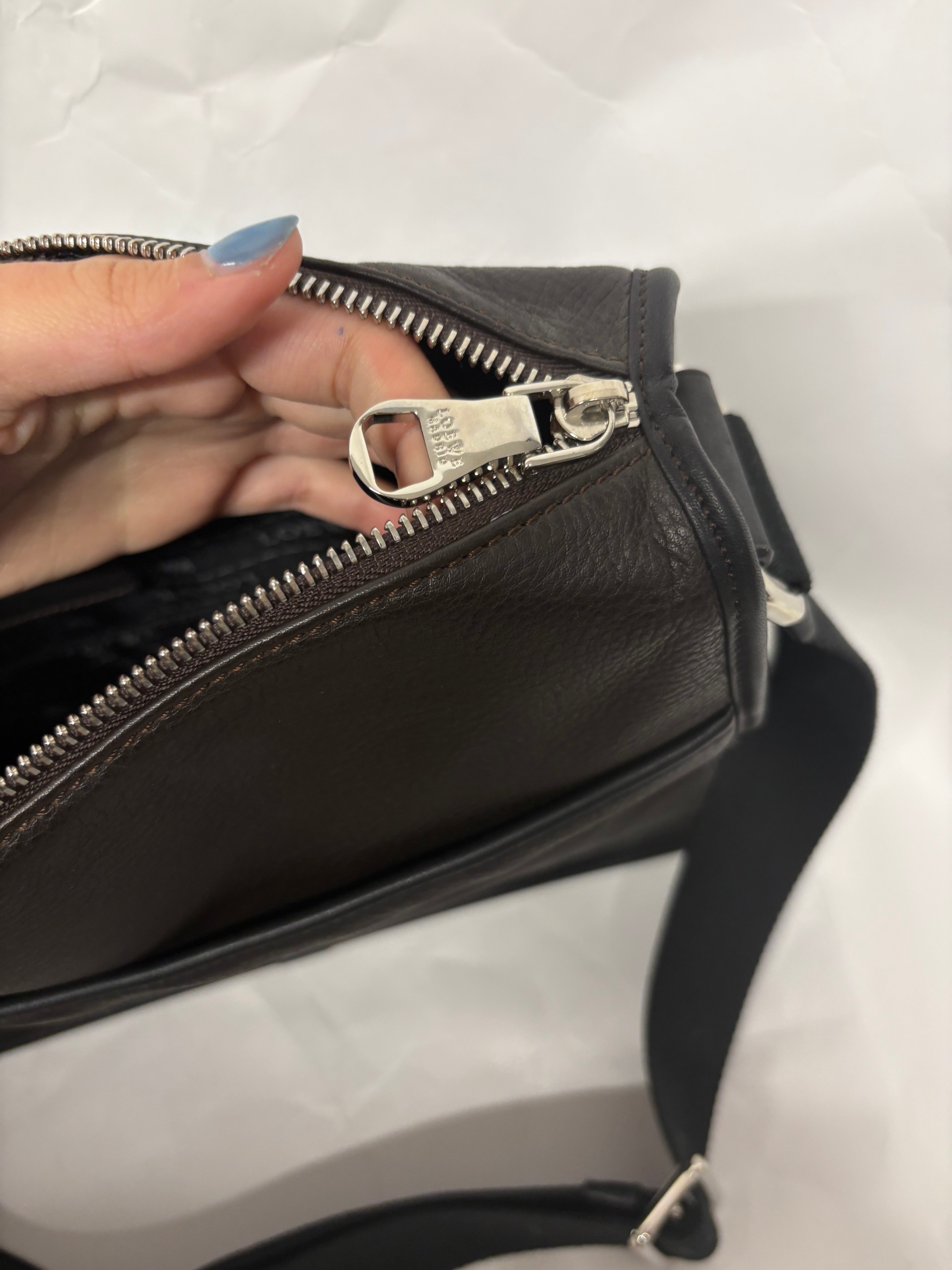Loewe Messenger Goya Bag unisex marrón y negra
