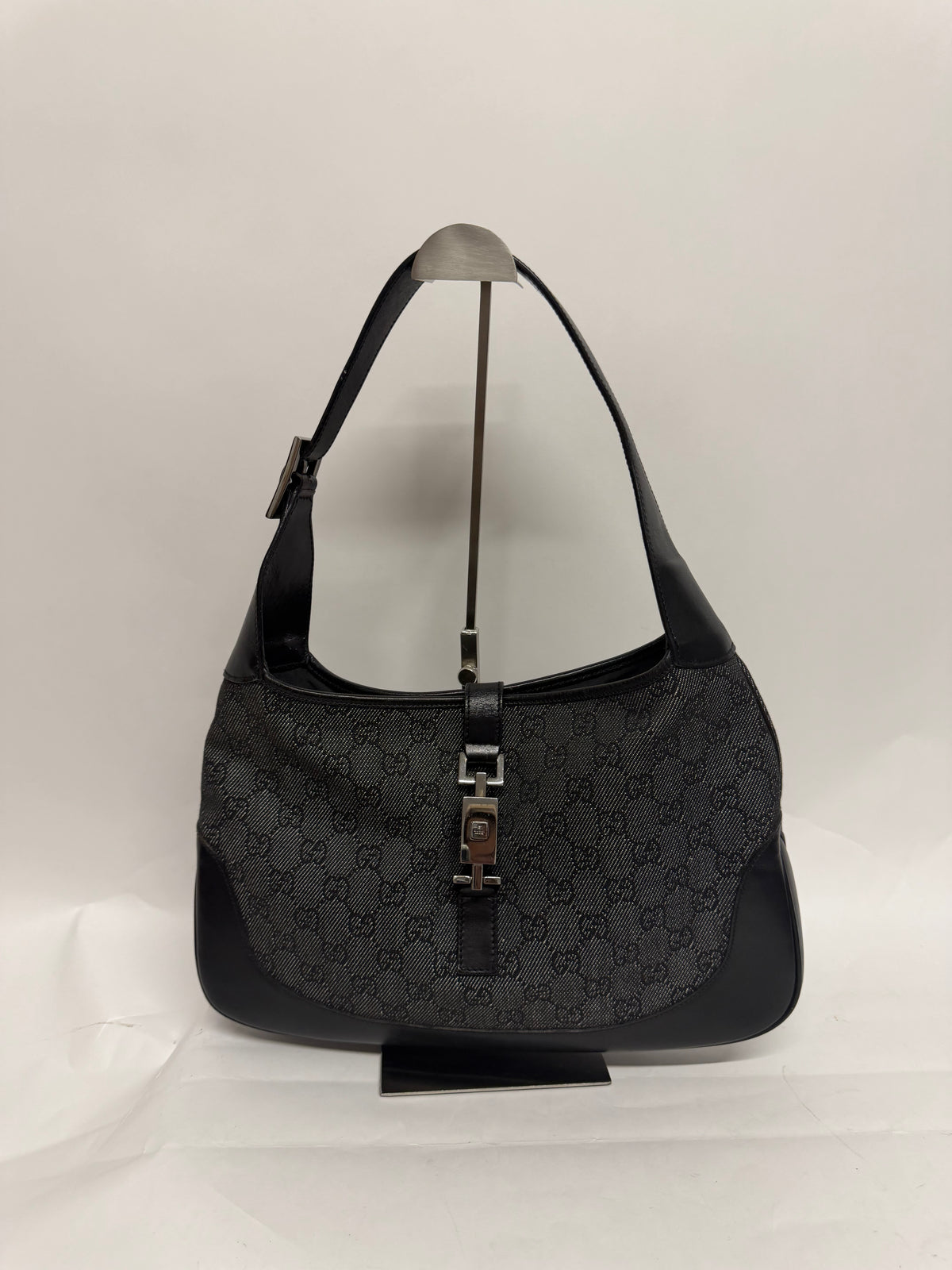 Gucci Jackie Mediano GG Negro Herrajes Plateados