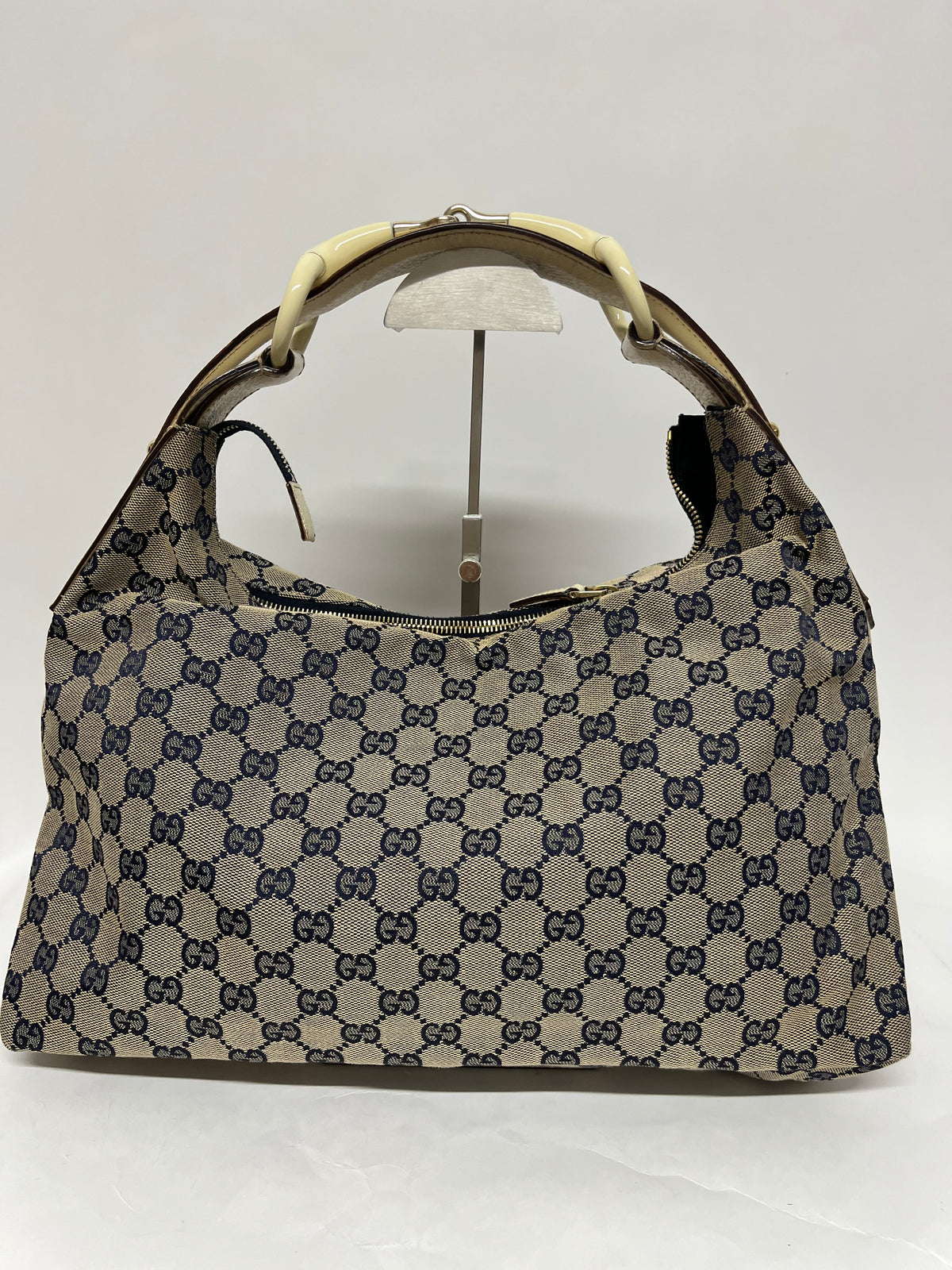 Gucci Horsebit Hobo Lona GG Azul Marino con Asa en Resina Marfil