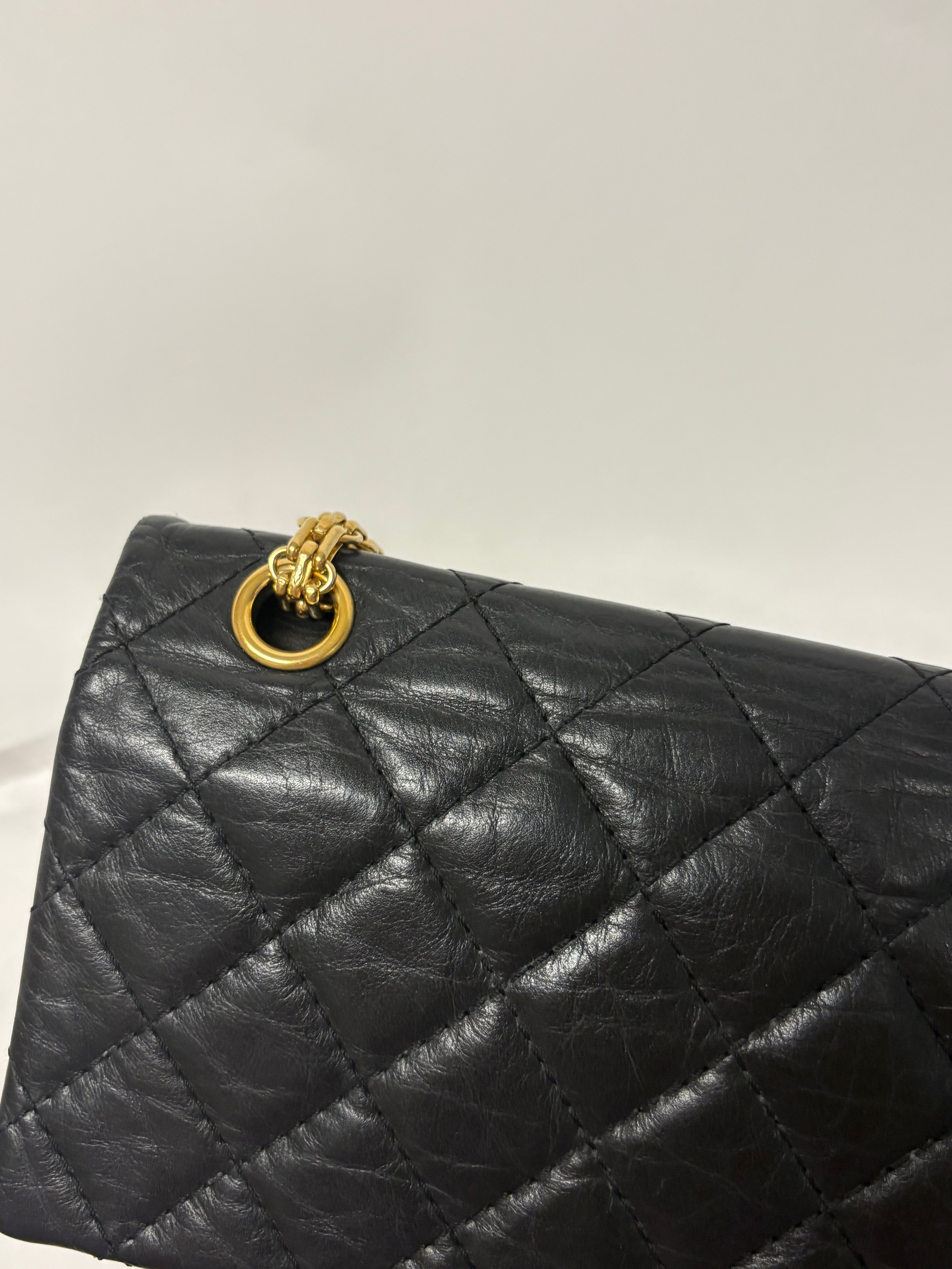 Chanel 2.55 Classic Timeless Mediano Negro Doble Solapa Piel de Ternera Envejecida