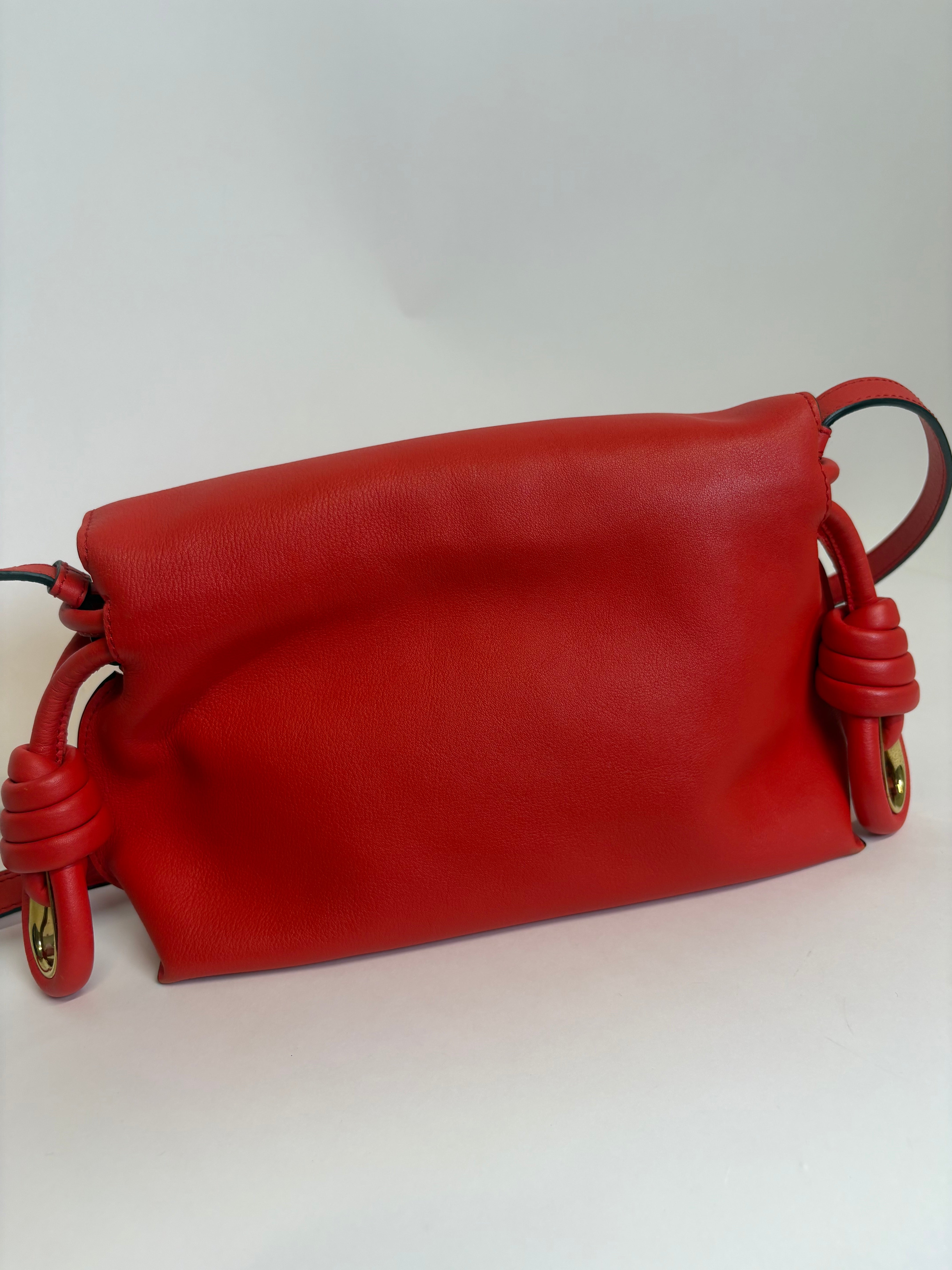 Loewe Flamenco Knot Bolso bandolera piel roja