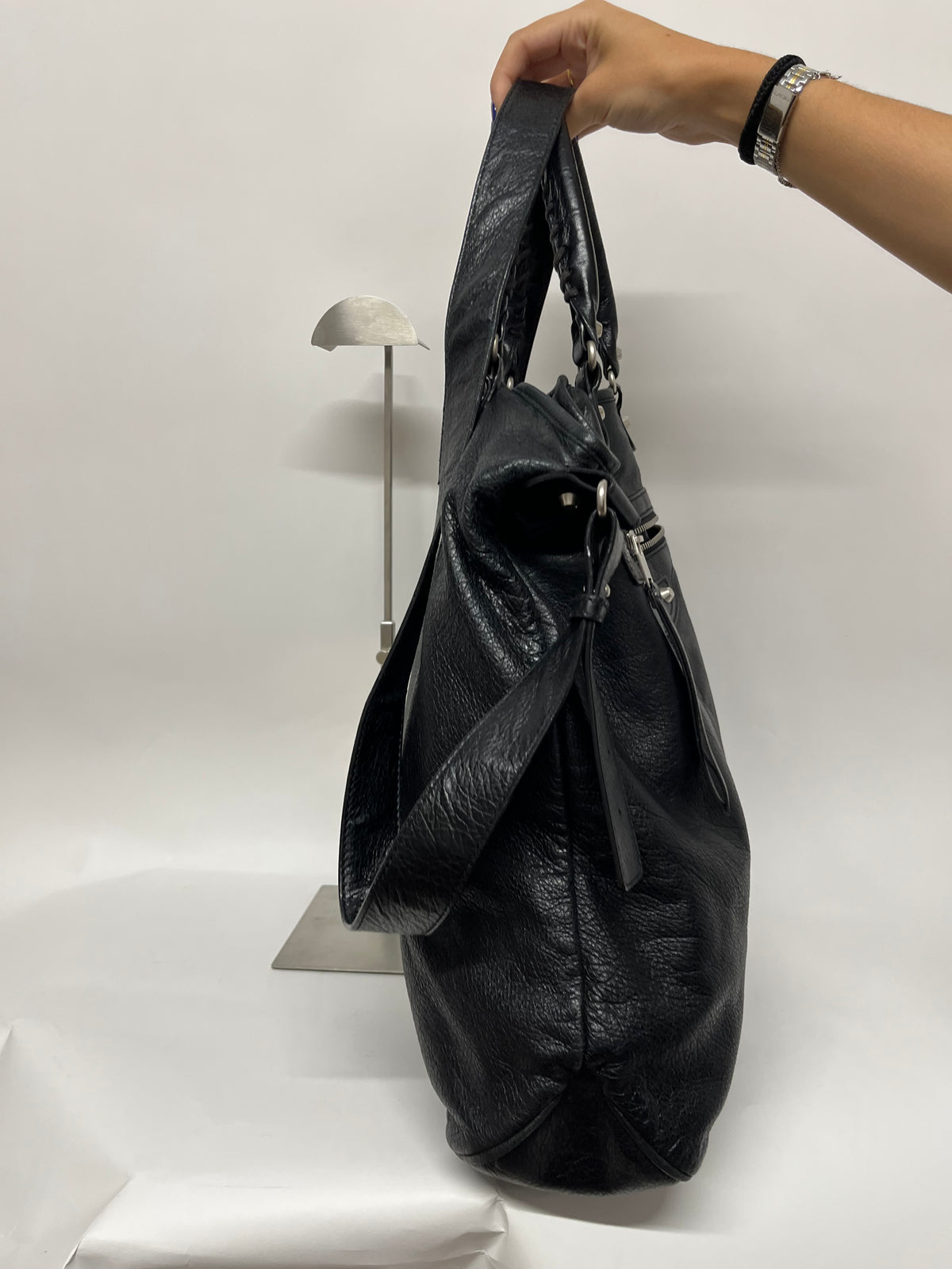 Balenciaga Classic Hexagon Piel Negra grande con bandolera