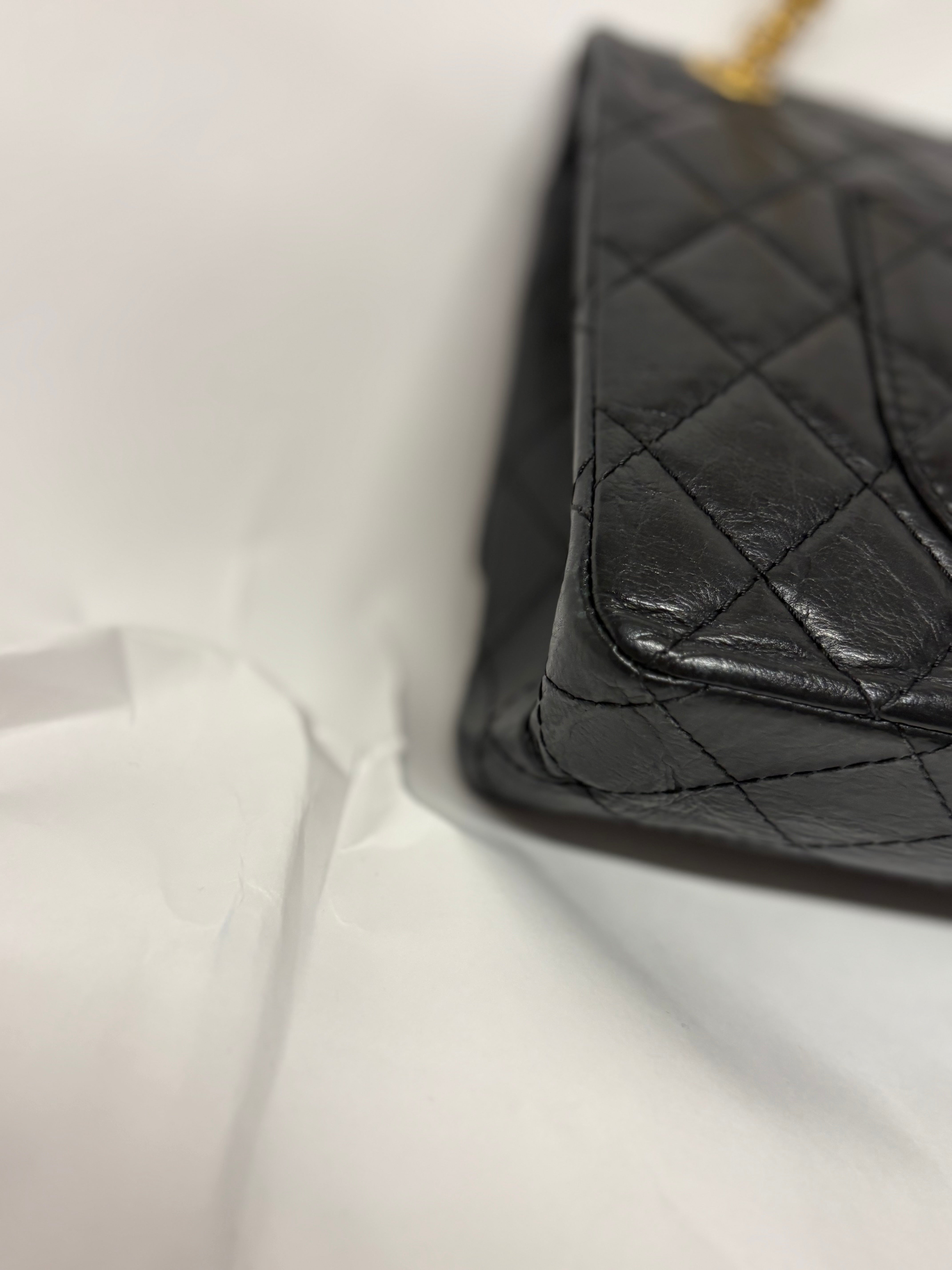Chanel 2.55 Classic Timeless Mediano Negro Doble Solapa Piel de Ternera Envejecida