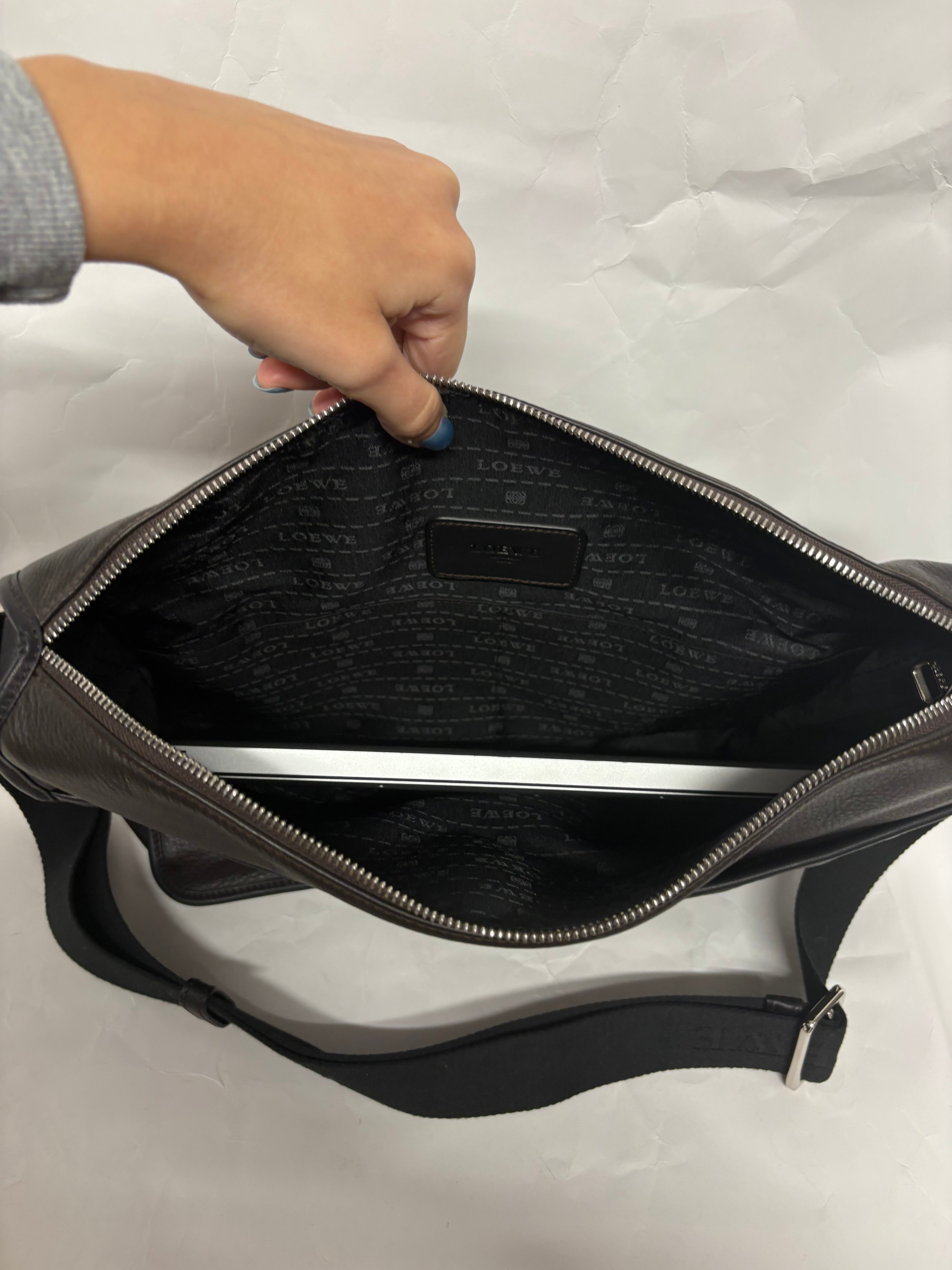 Loewe Messenger Goya Bag unisex marrón y negra