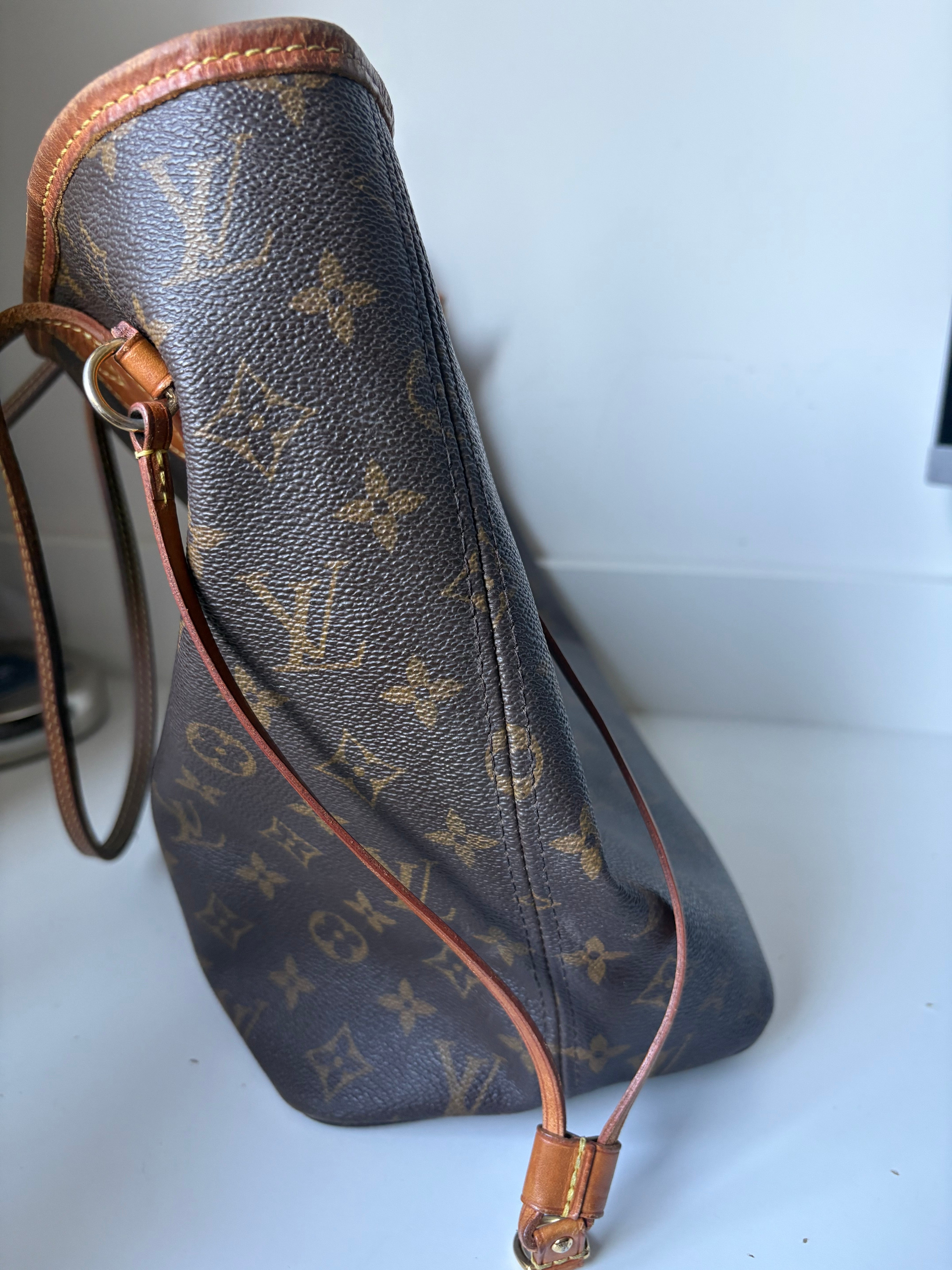Louis Vuitton Neverfull MM Canvas Monogram