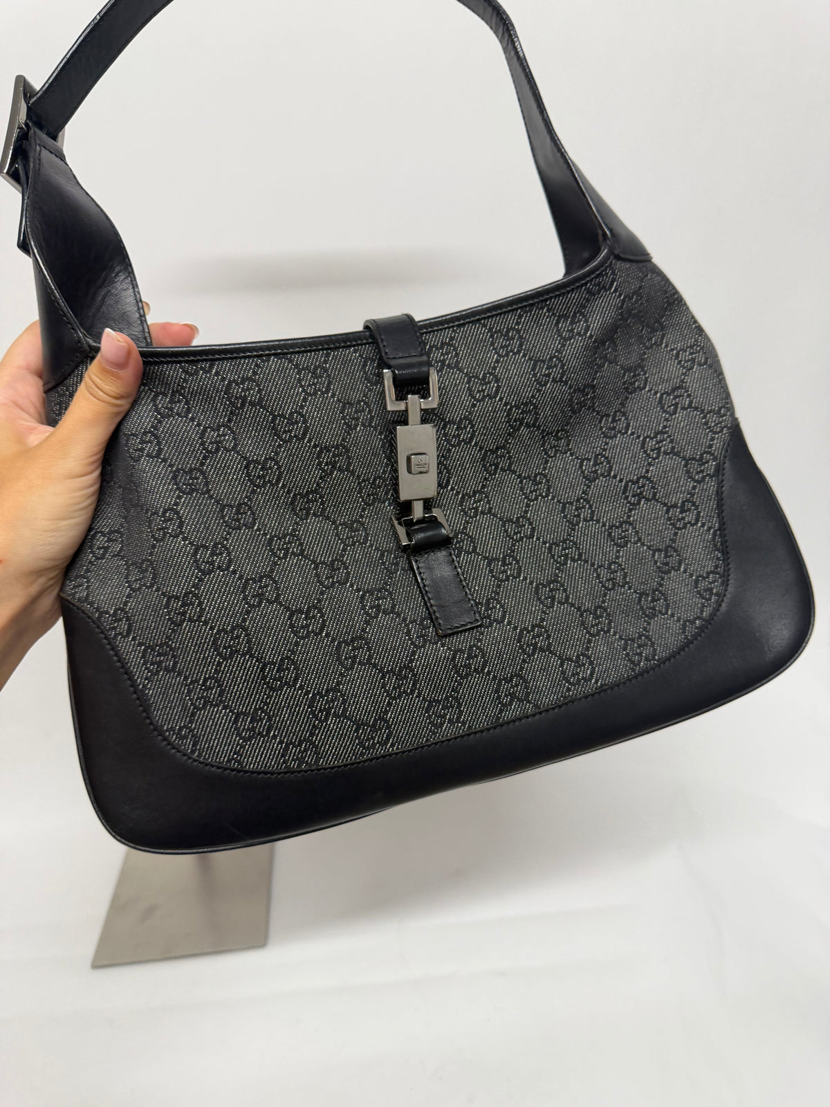 Gucci Jackie Mediano GG Negro Herrajes Plateados