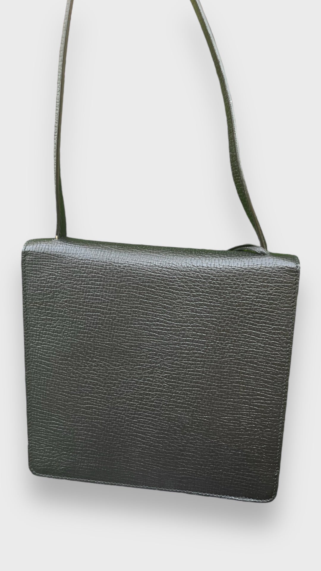 Loewe Barcelona negro y plata
