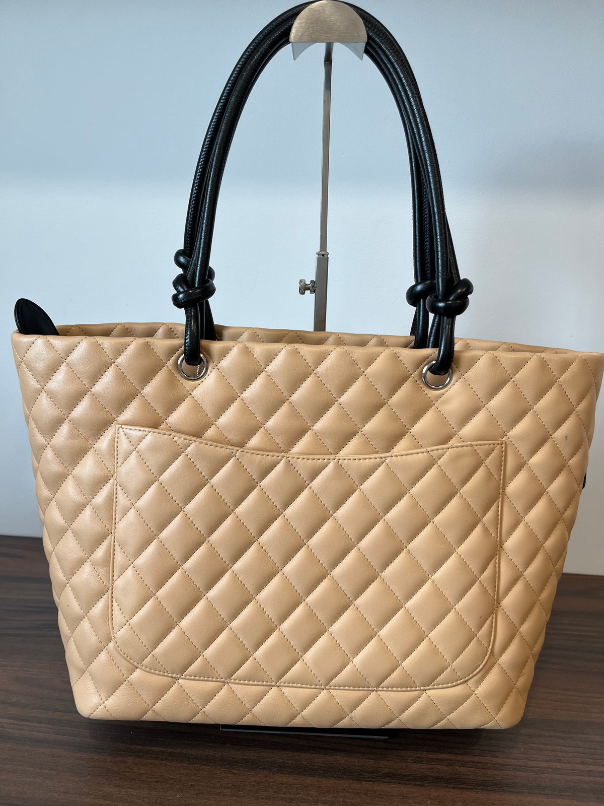 Chanel Cambon Ligne Tote Grande Piel de Cordero Beige · Serie 9