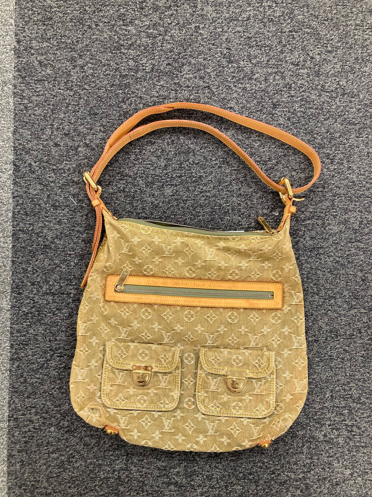 Louis Vuitton denim verde baggy bag