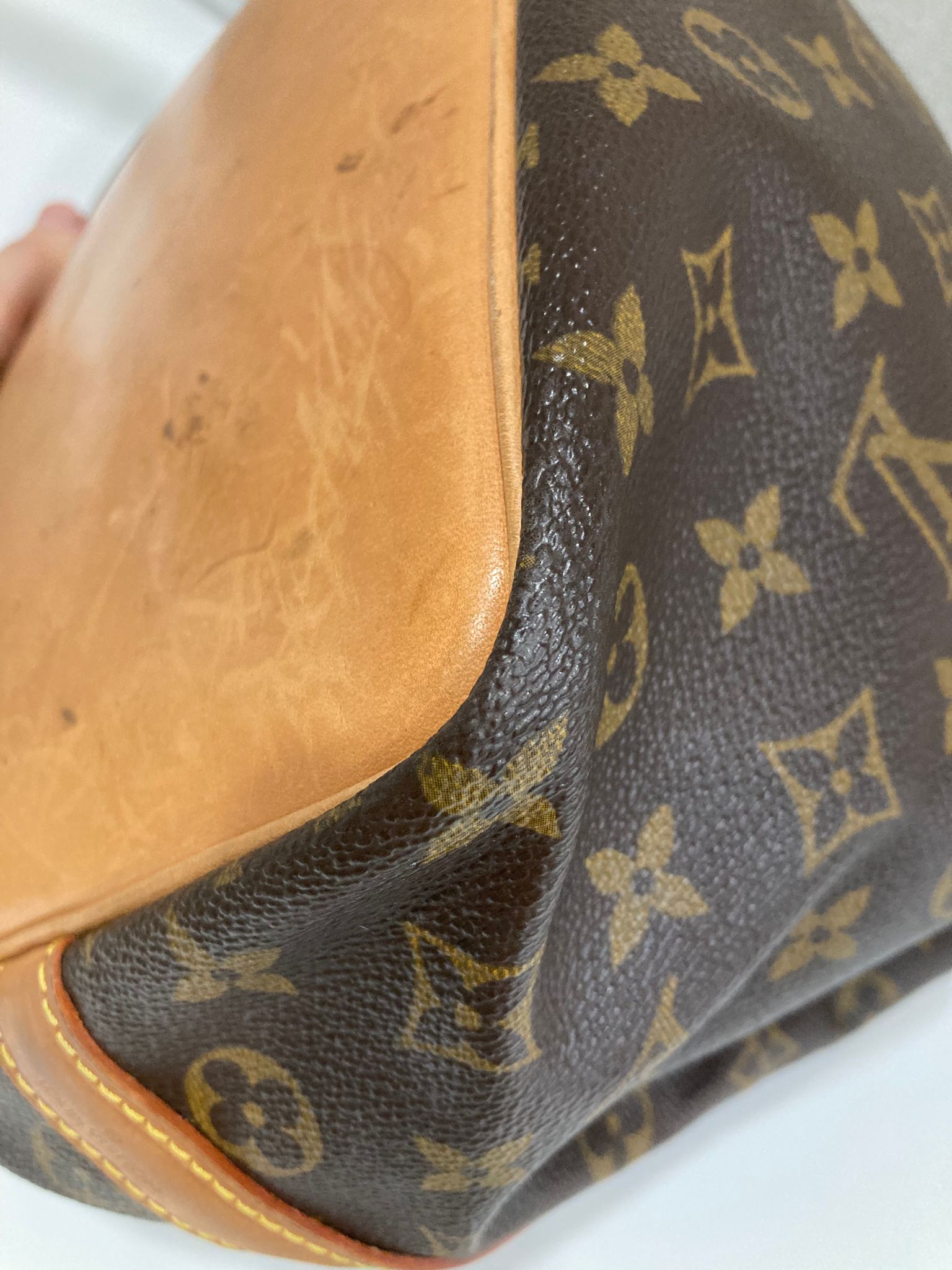 Louis vuitton petit noe monogram canvas