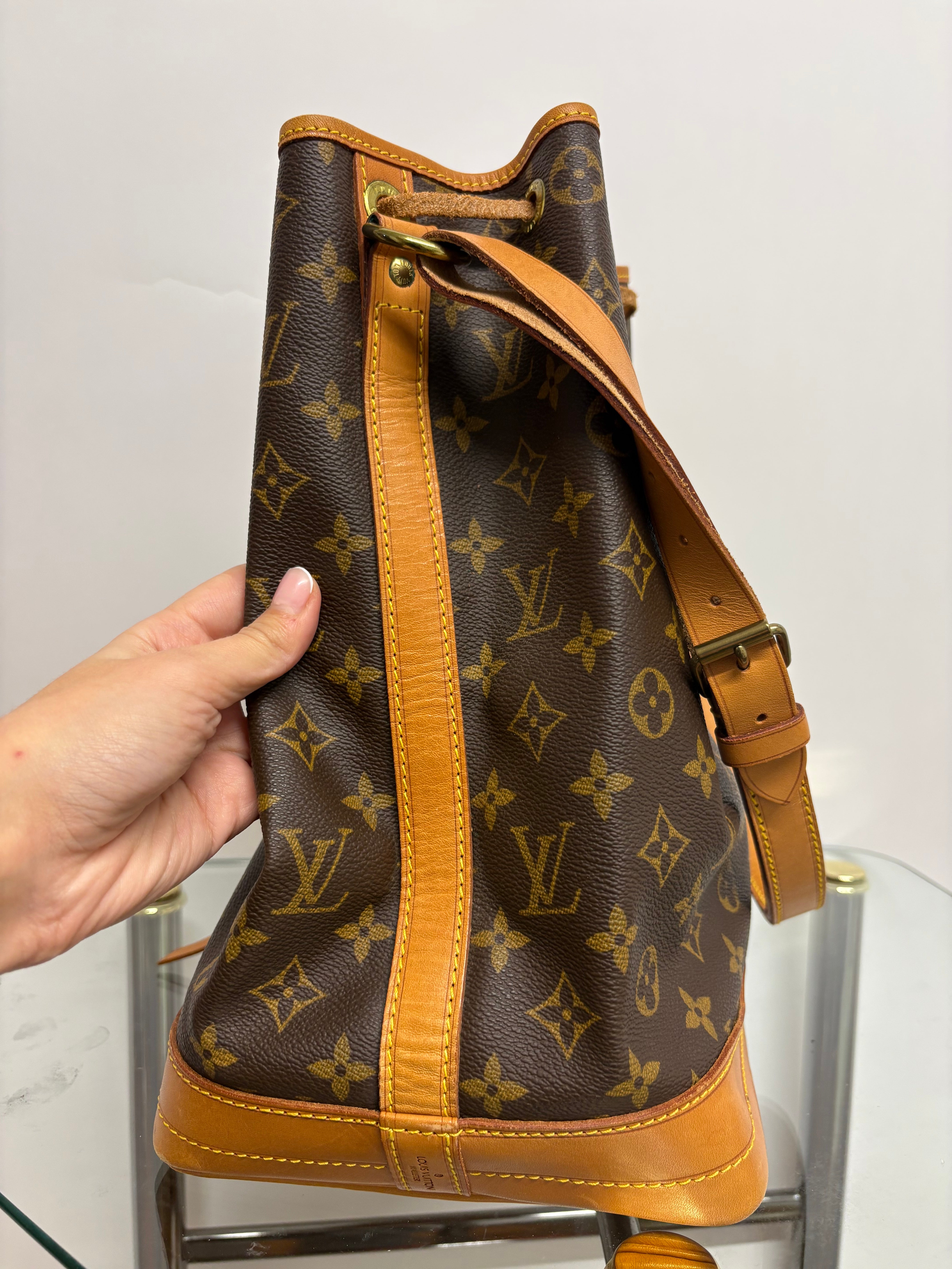 Louis Vuitton Noè clásico vintage canvas monogram