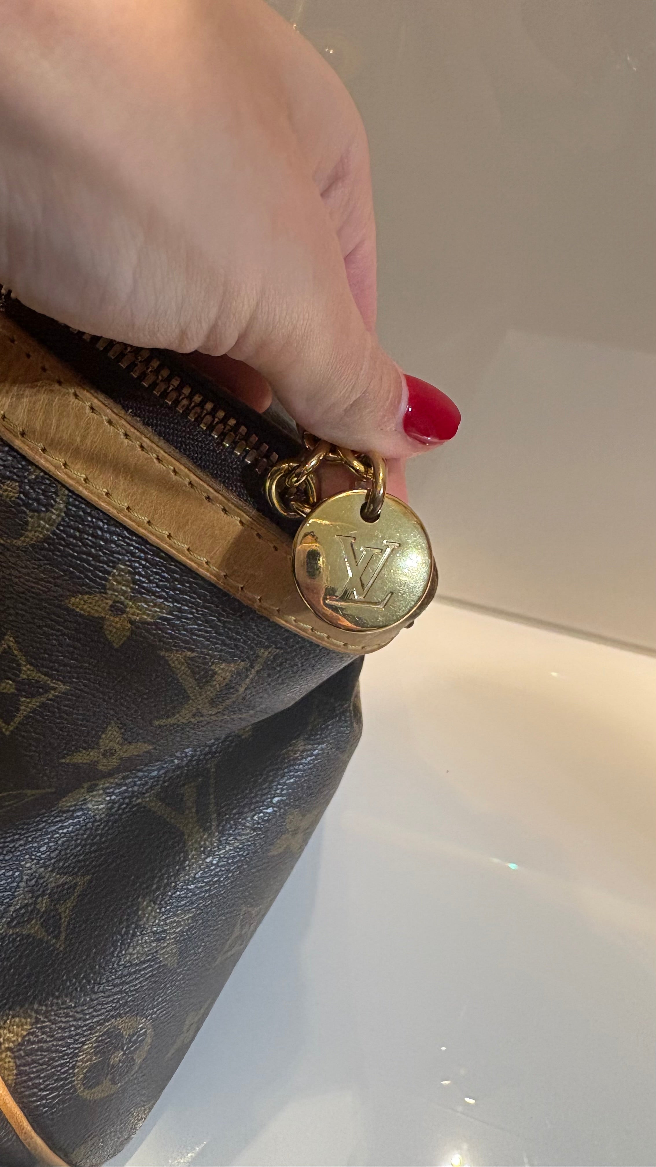Louis Vuitton Tivoli MM
