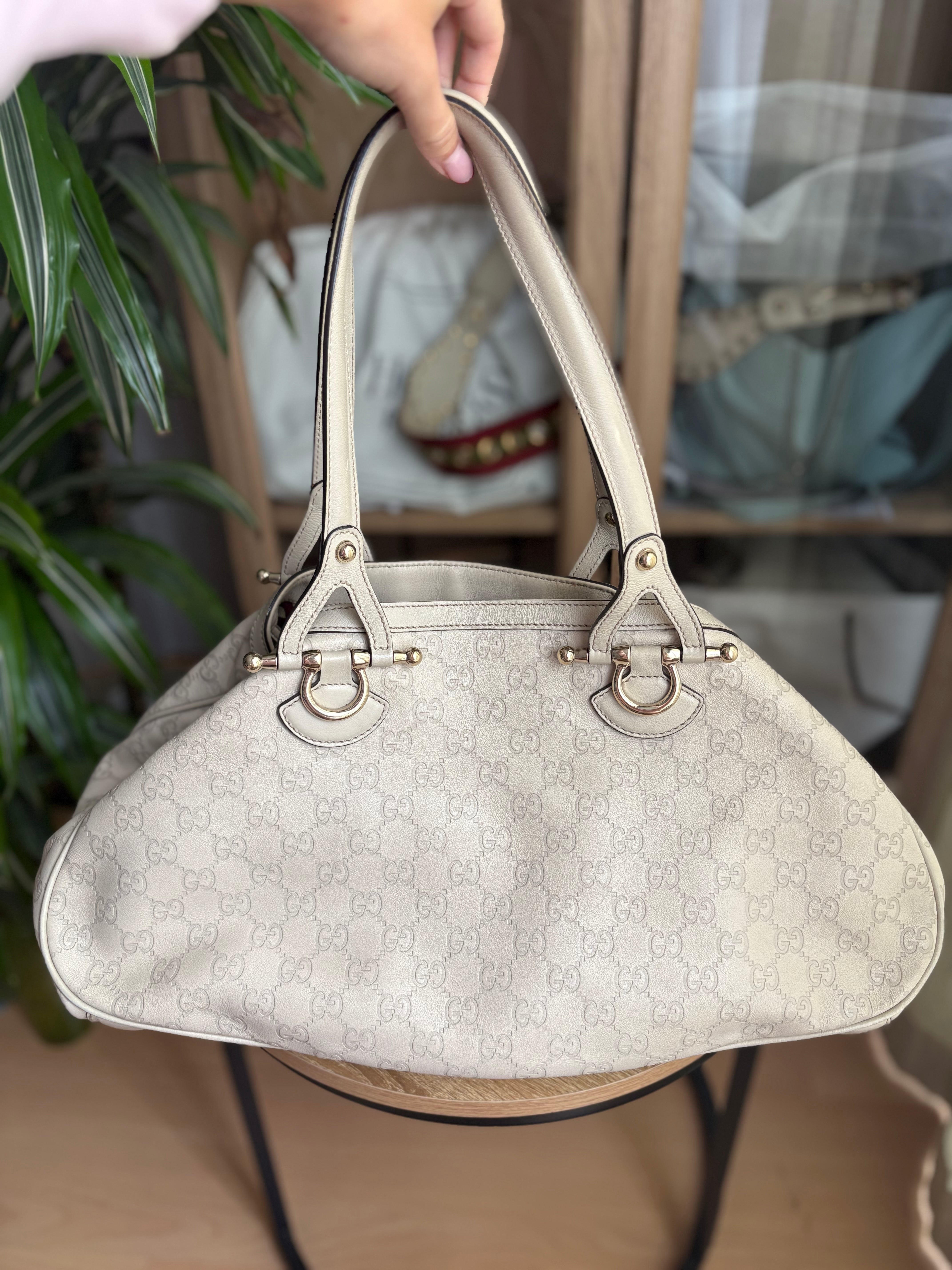 Gucci Pelham en piel Guccissima blanca