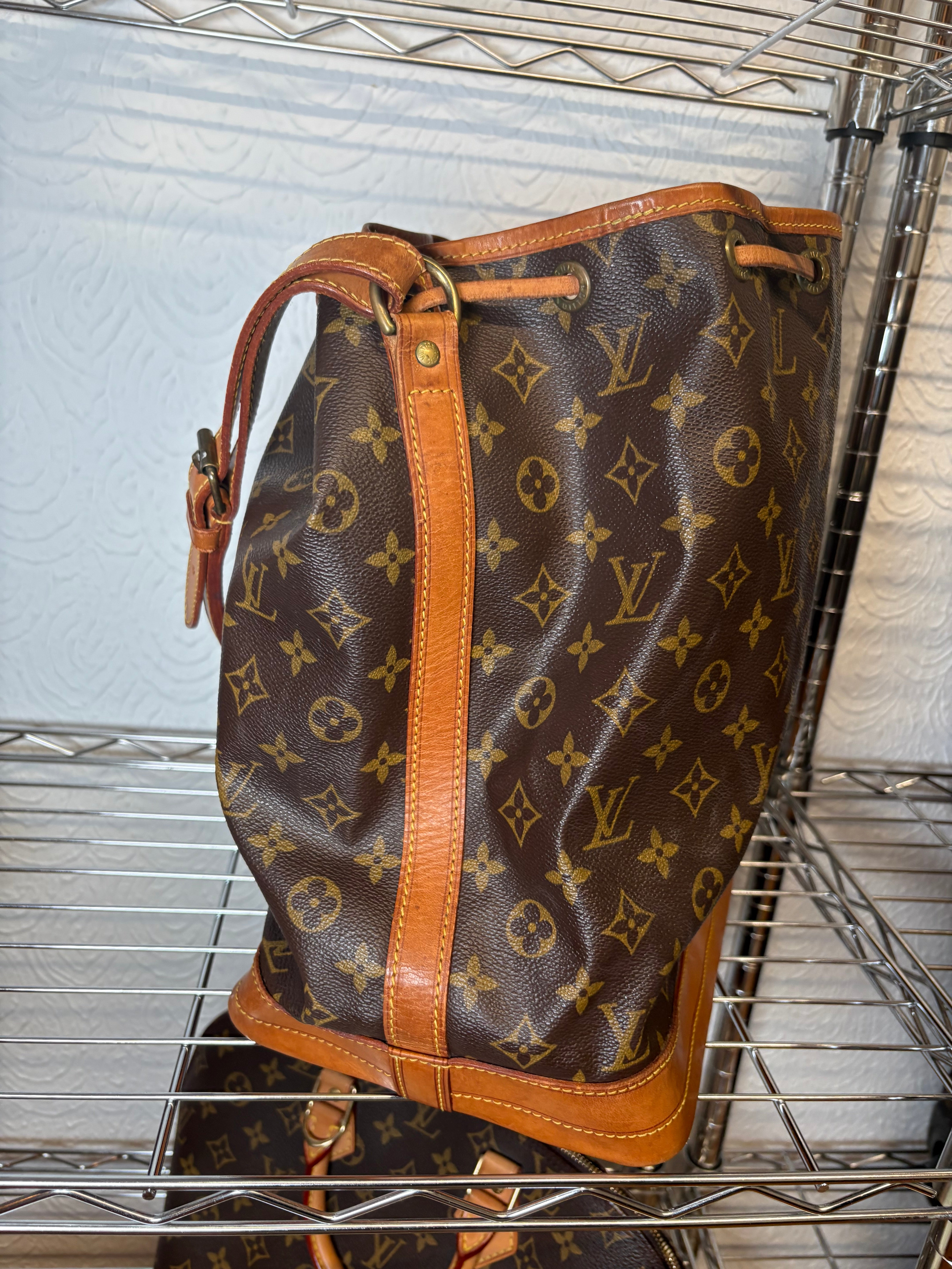 Louis Vuitton noè clásico vintage canvas monogram