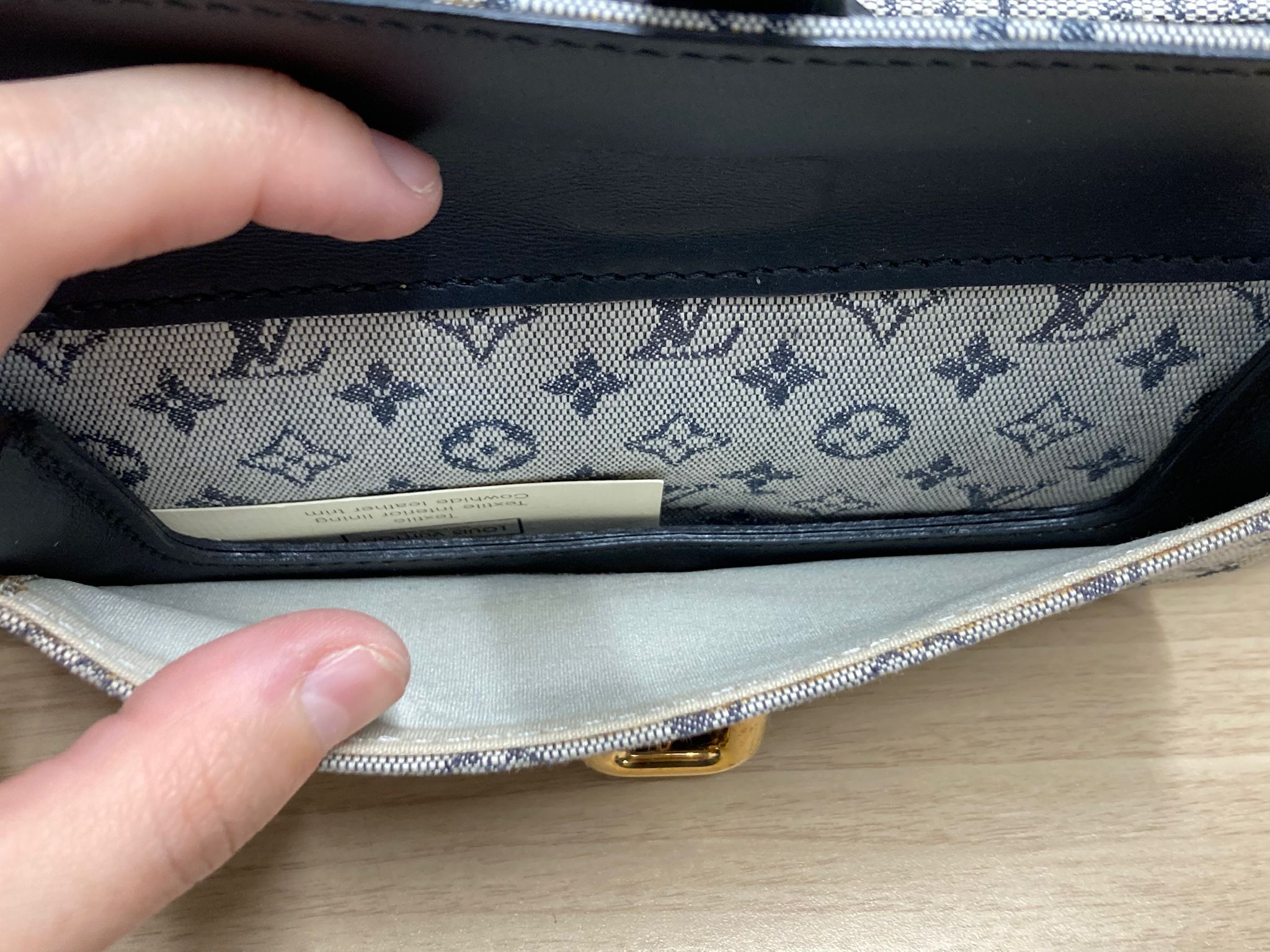 Louis Vuitton Trocadero MM bandolera azul