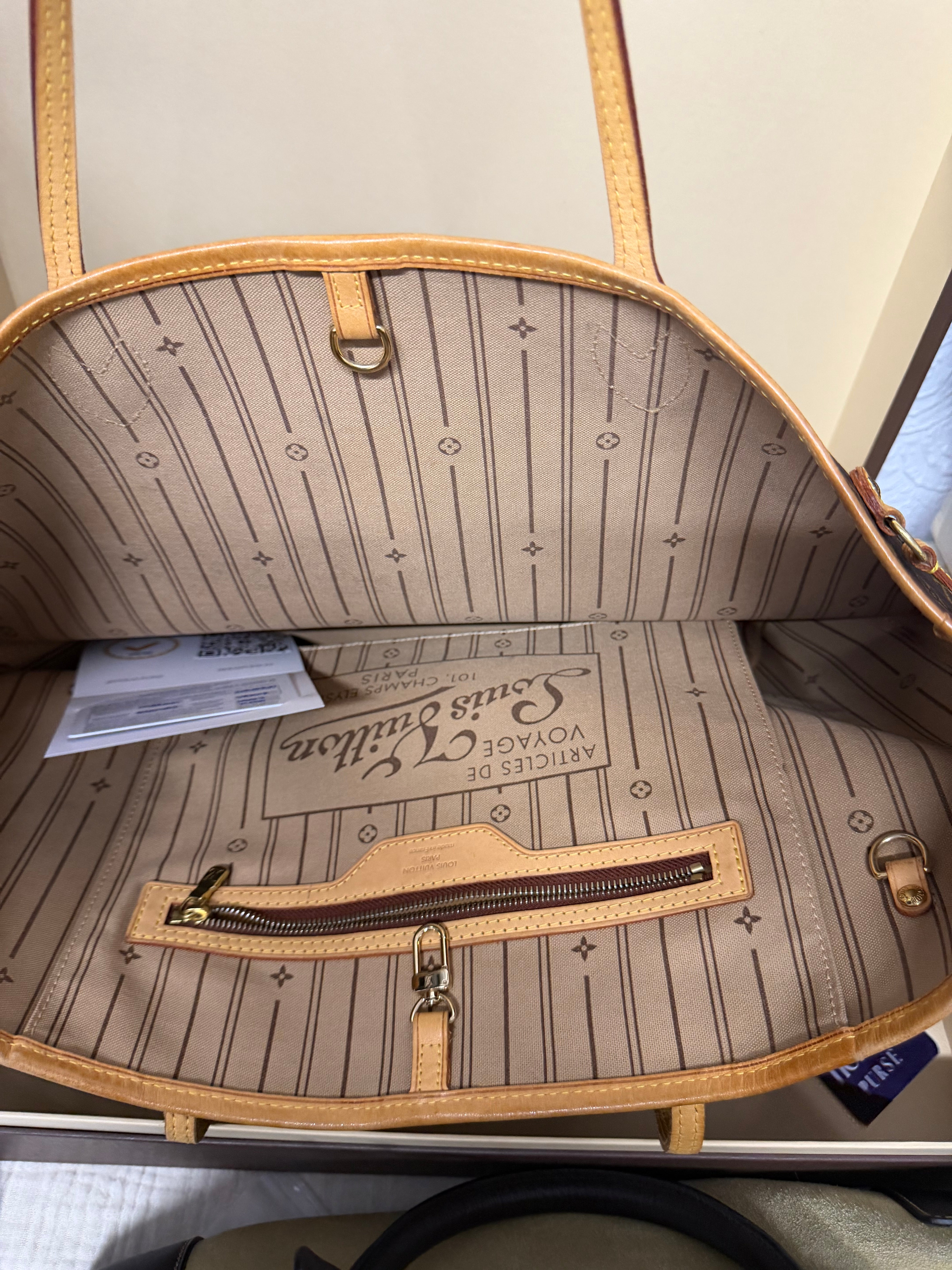 Louis Vuitton Neverfull MM | Monogram