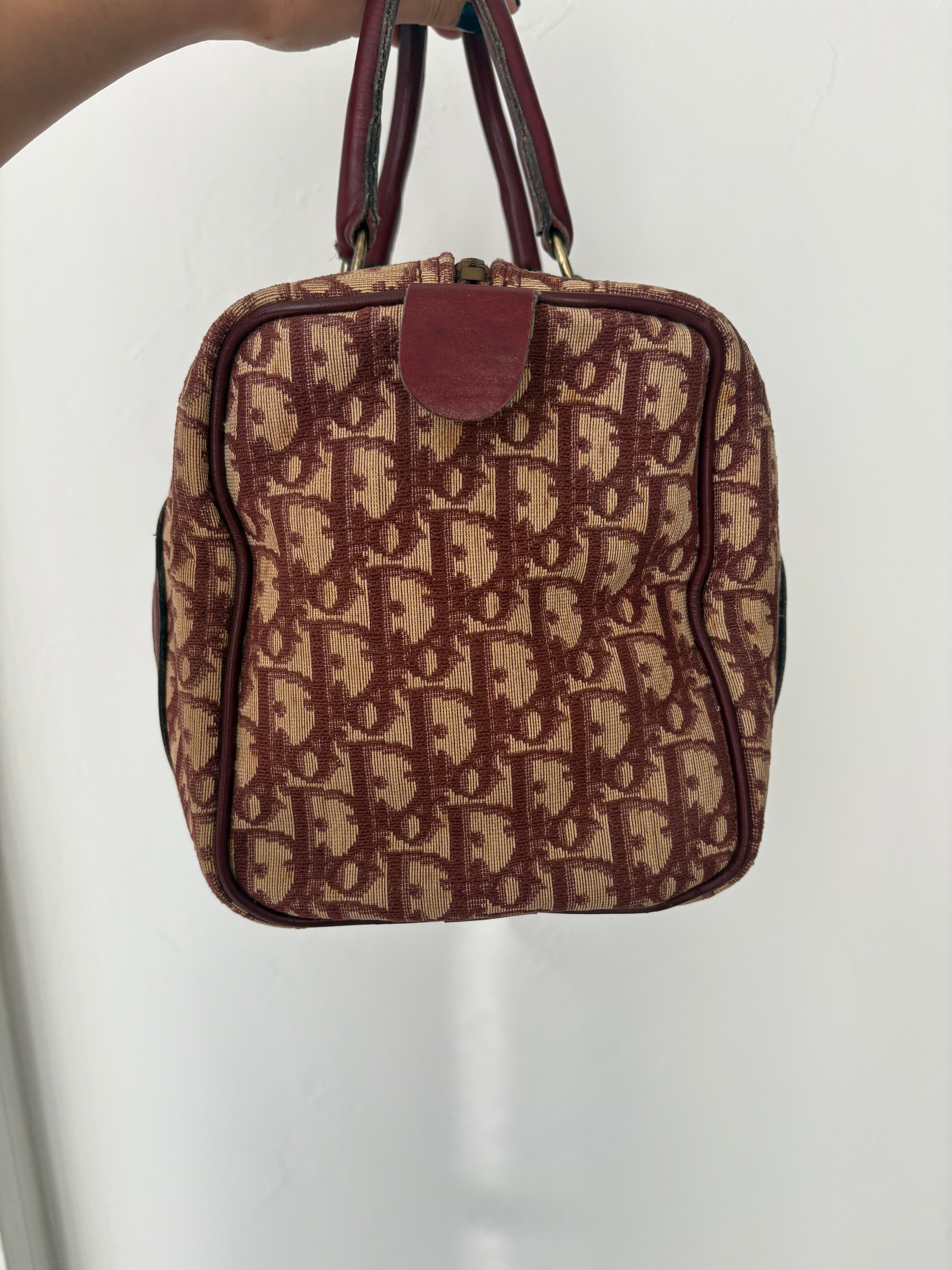 Christian Dior trotter 30 burdeos vintage