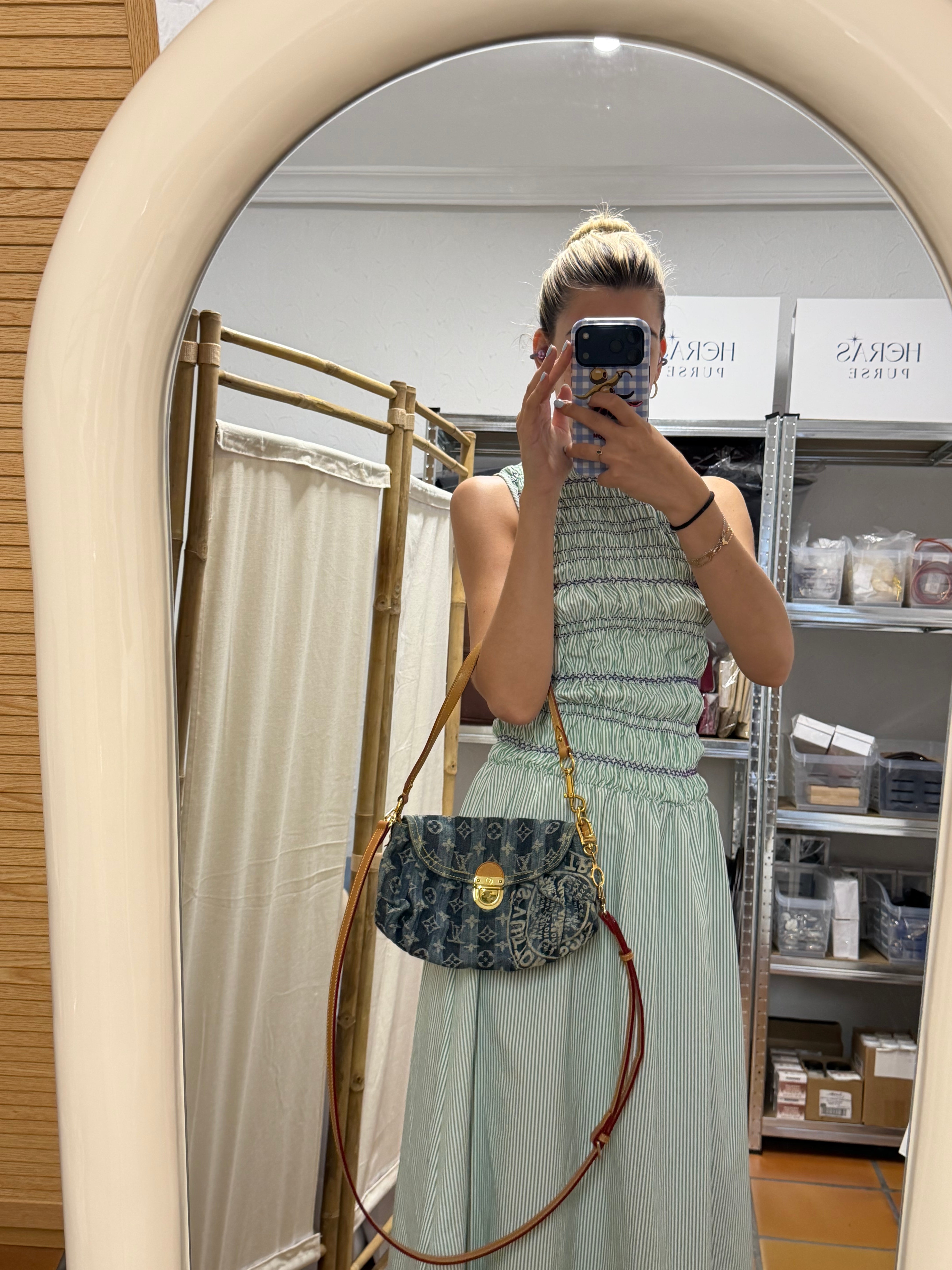 Louis Vuitton Pleaty Denim Monogram de la exclusiva Cruise Collection