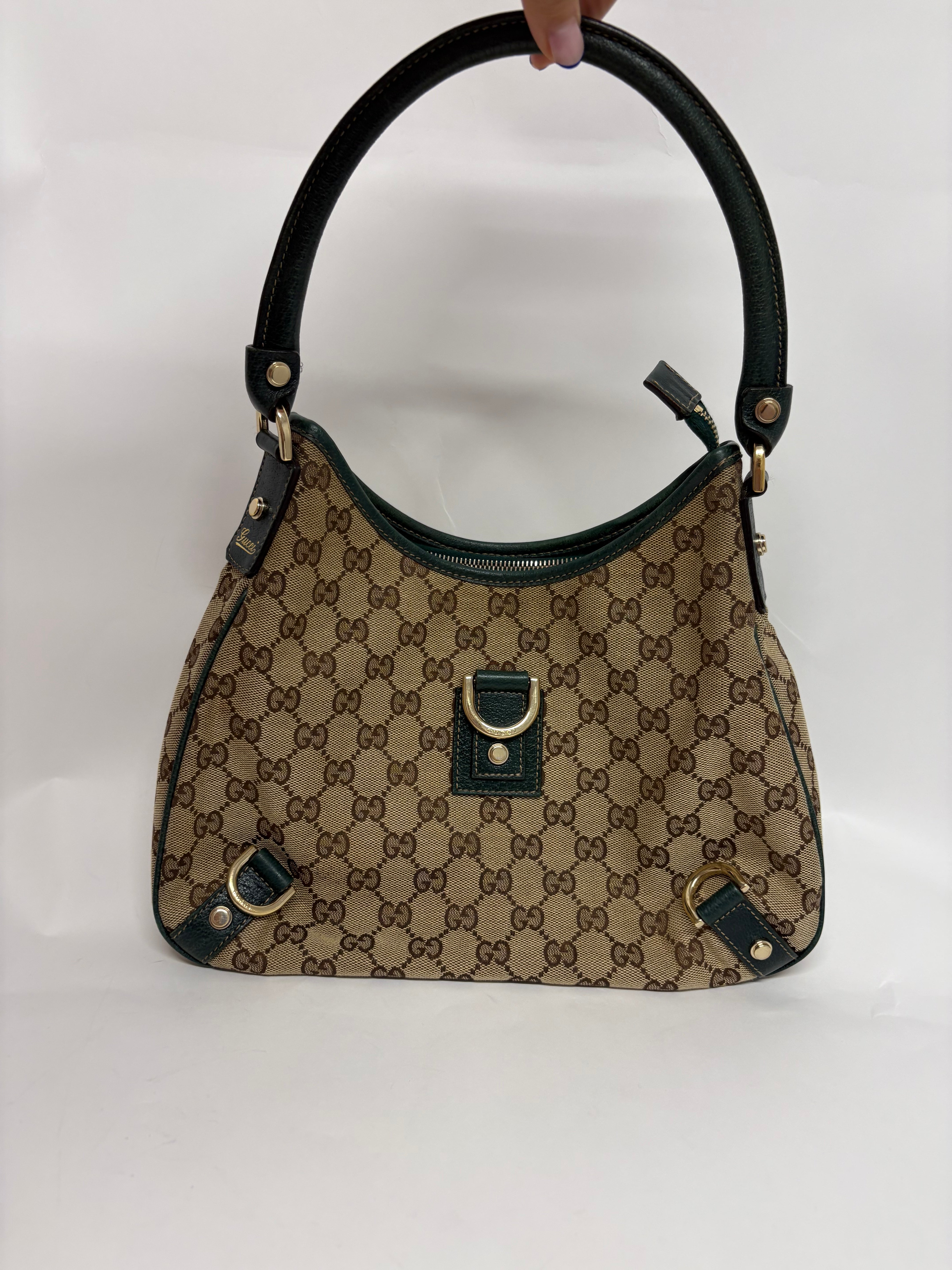 Gucci GG Canvas Shoulder Bag verde
