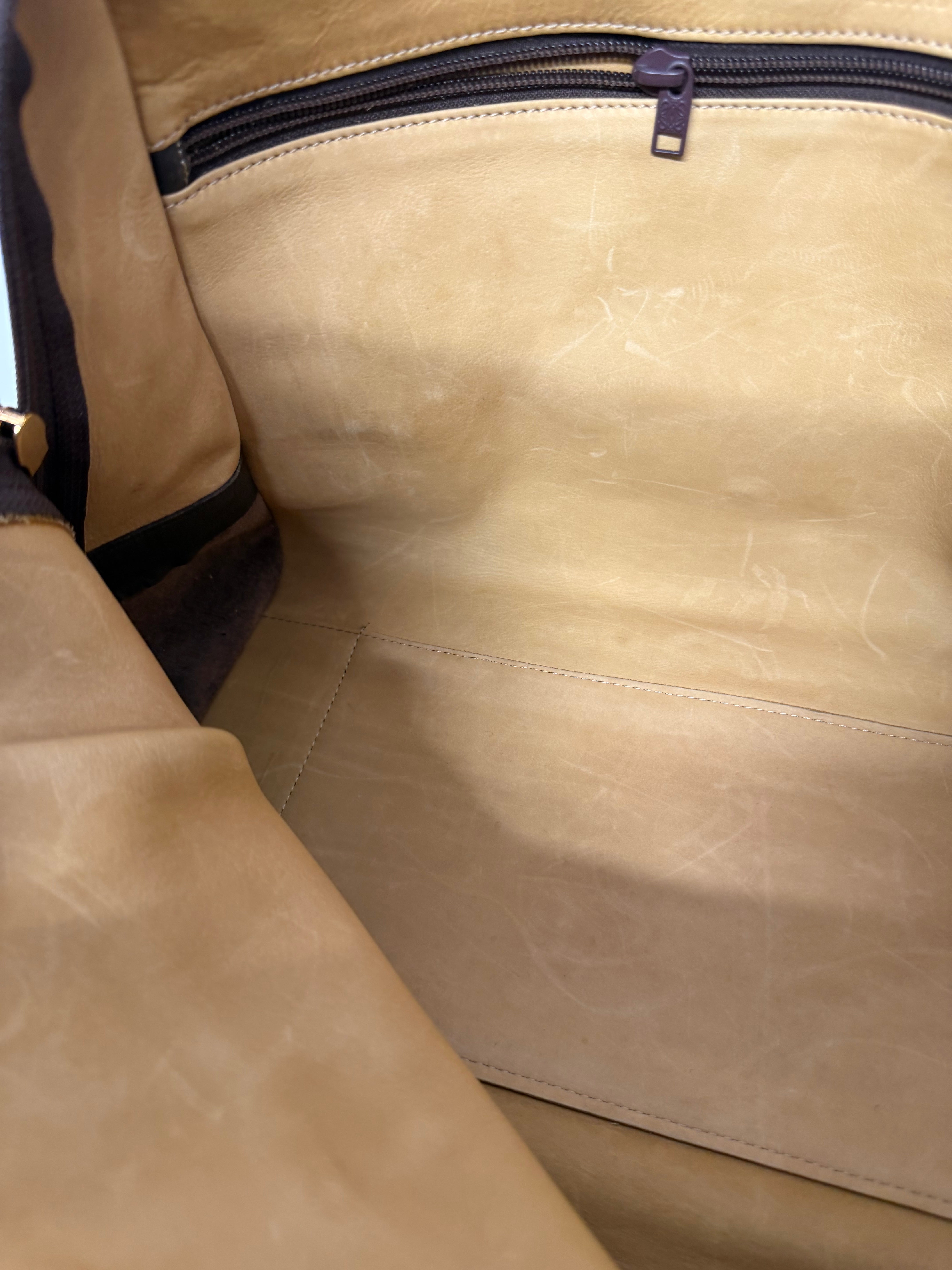 Loewe Amazona 36 | Ante Oro