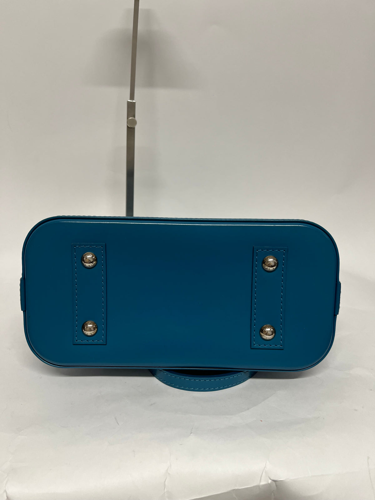 Louis Vuitton Alma BB Piel Epi Azul