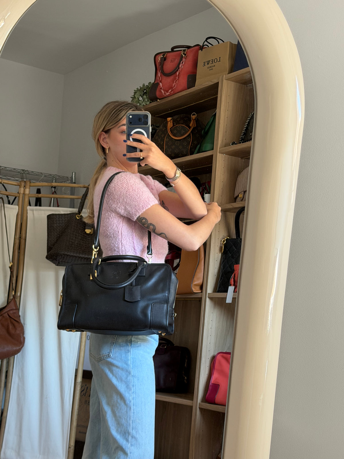 Loewe Amazona 36 Piel Negra Herrajes Dorados