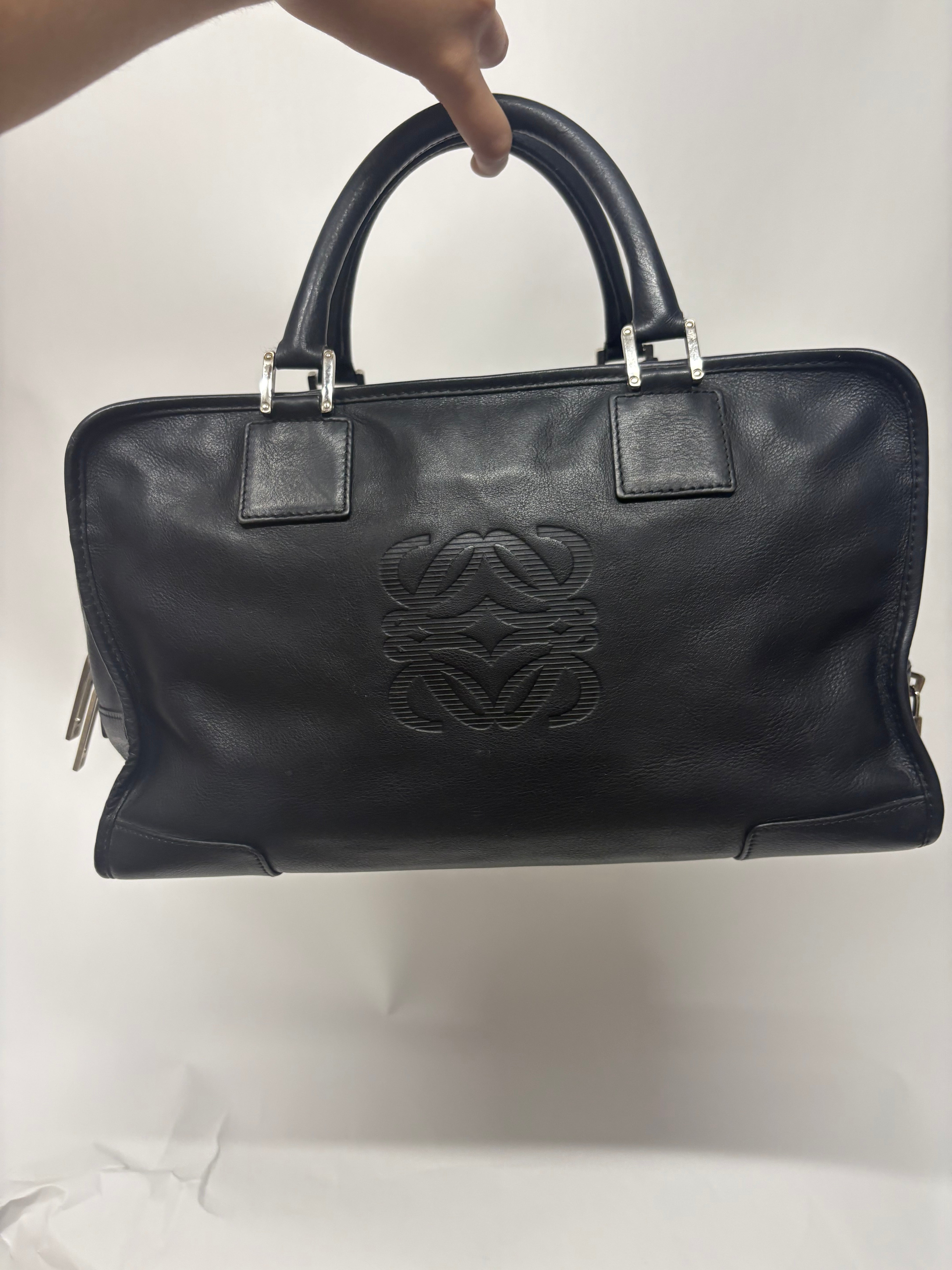Loewe Amazona 36 Piel Negra Herrajes Plata