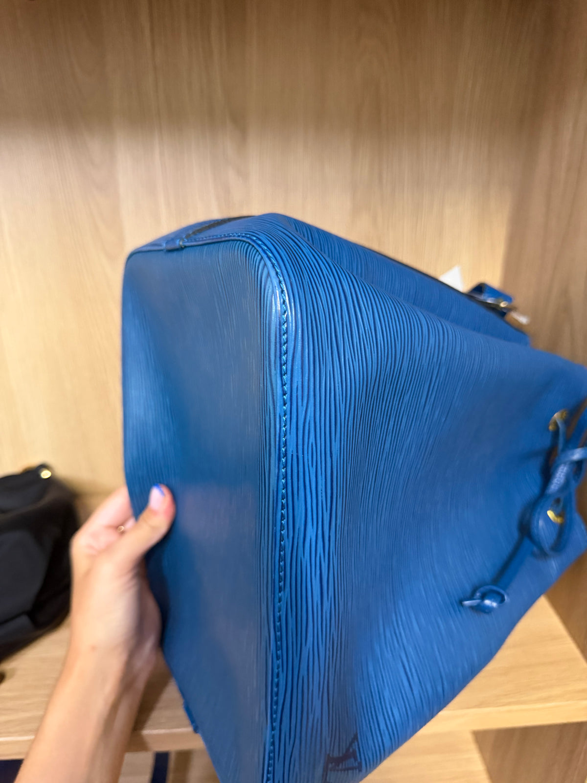 Louis Vuitton Petit Noé Piel Epi Azul