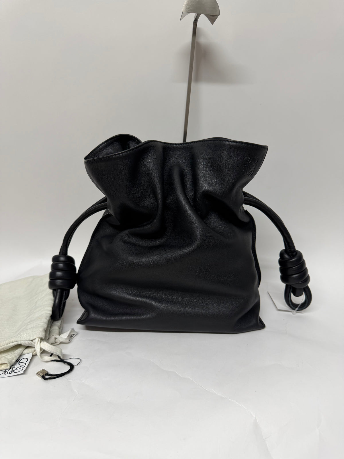 Loewe Flamenco Knot Tote Piel Negra mediana