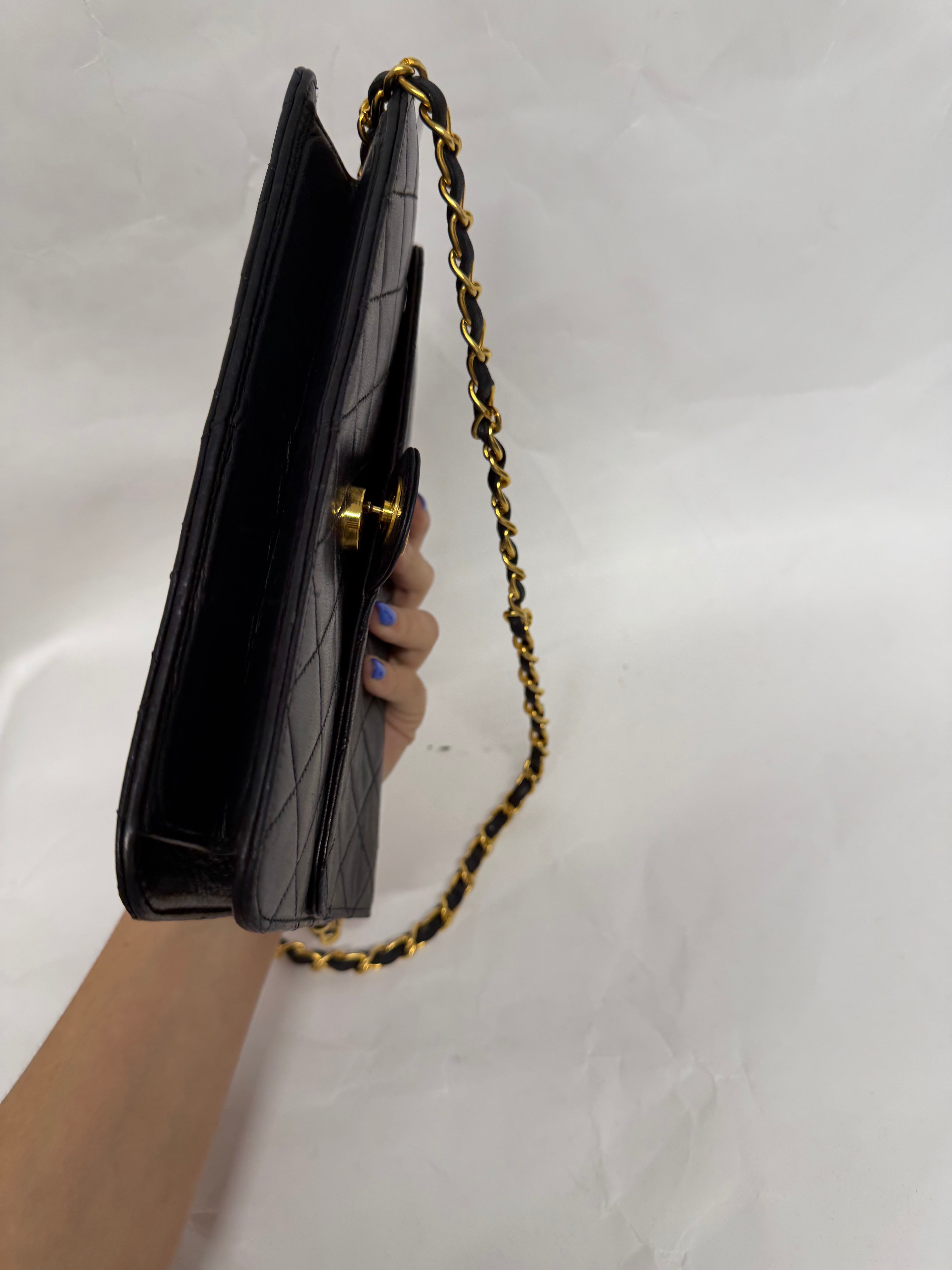 Chanel Push-Lock Lambskin Chain Shoulder Bag | Serie 4