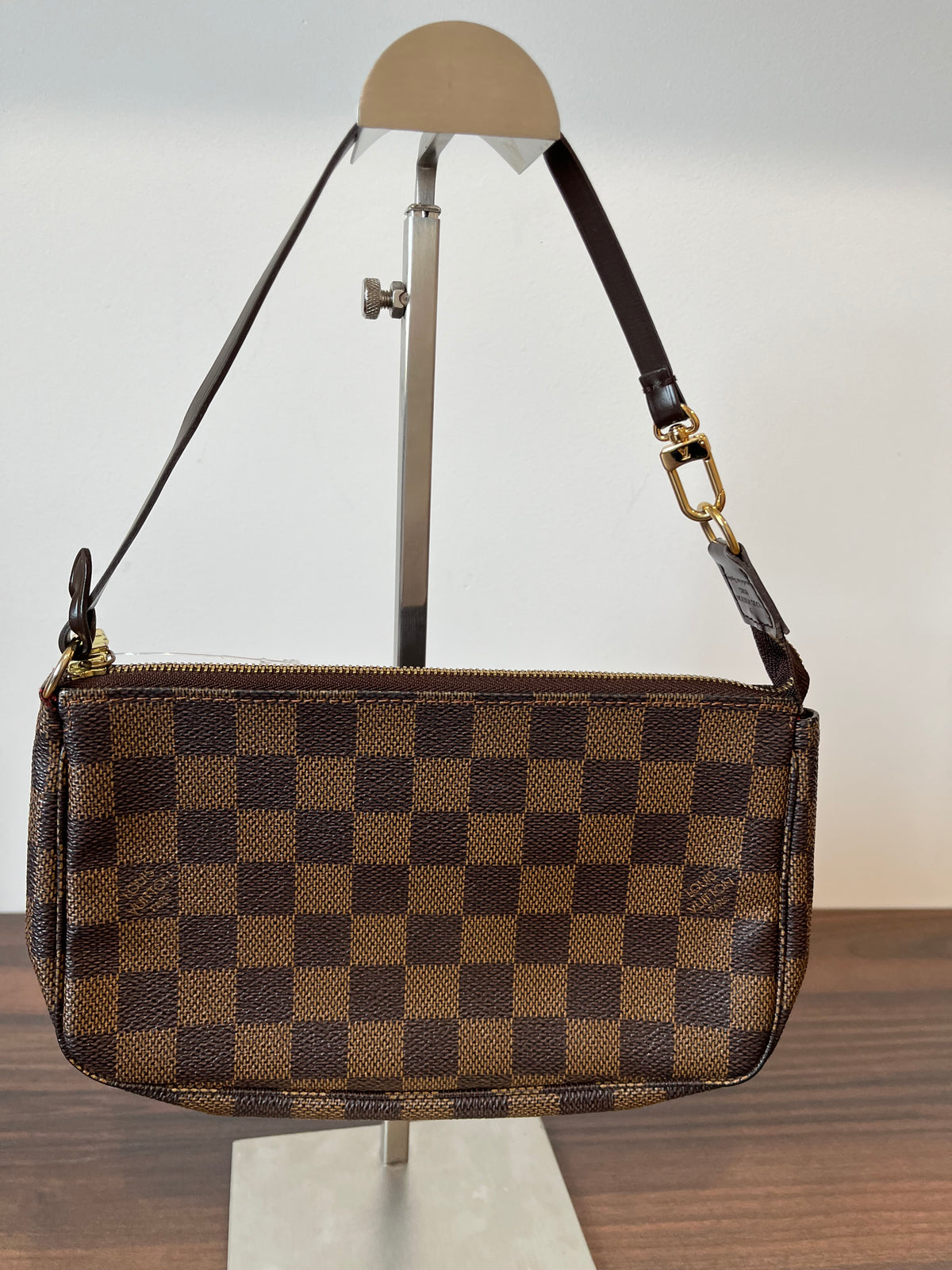 Louis Vuitton Pochette Accessoires Lona Damier Ébène