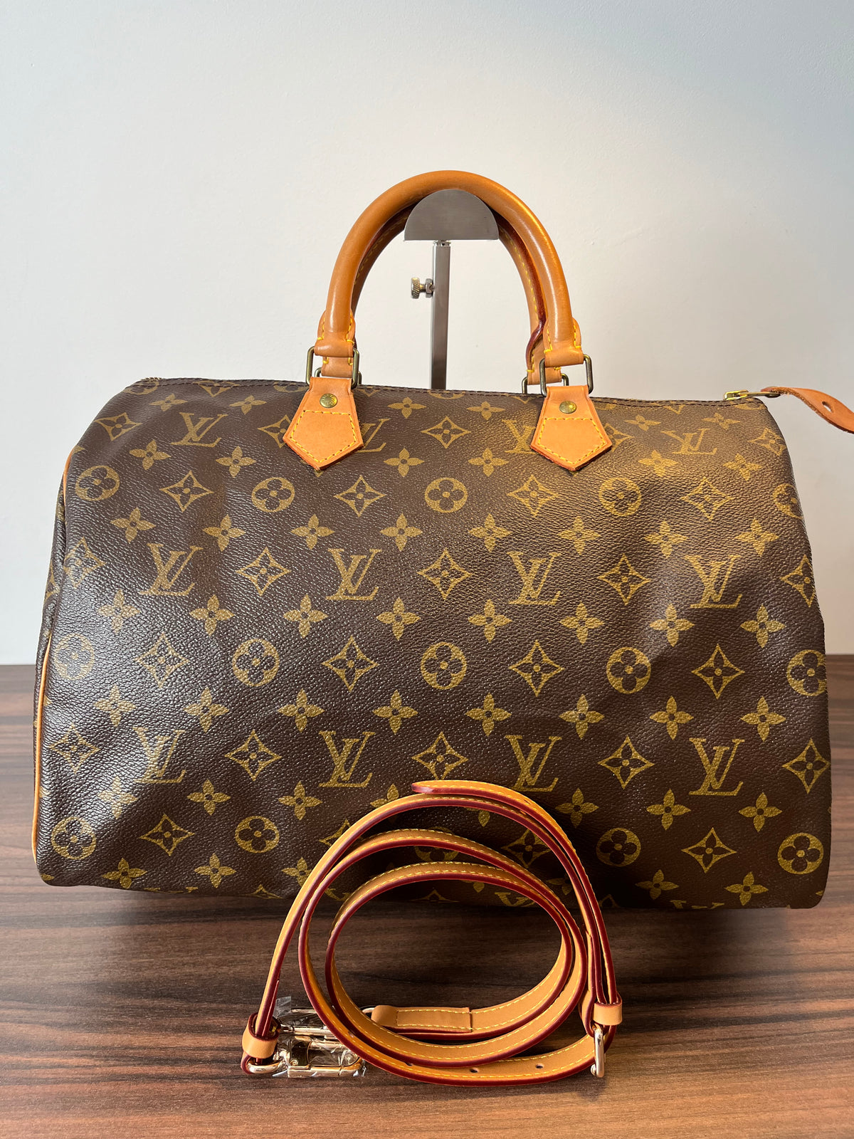 Louis Vuitton Speedy 35 Monogram