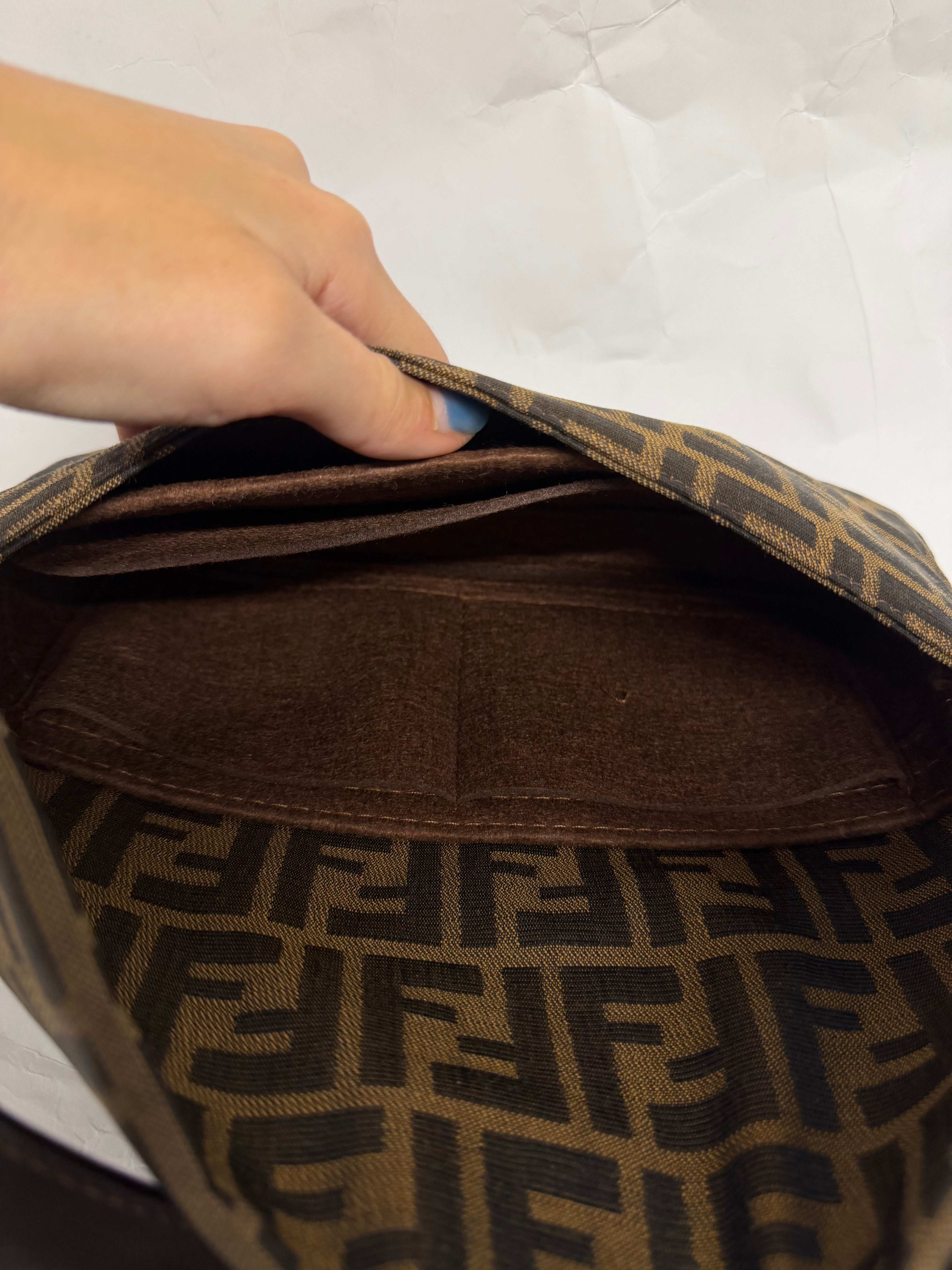Fendi Baguette Zucca FF Marrón clasico