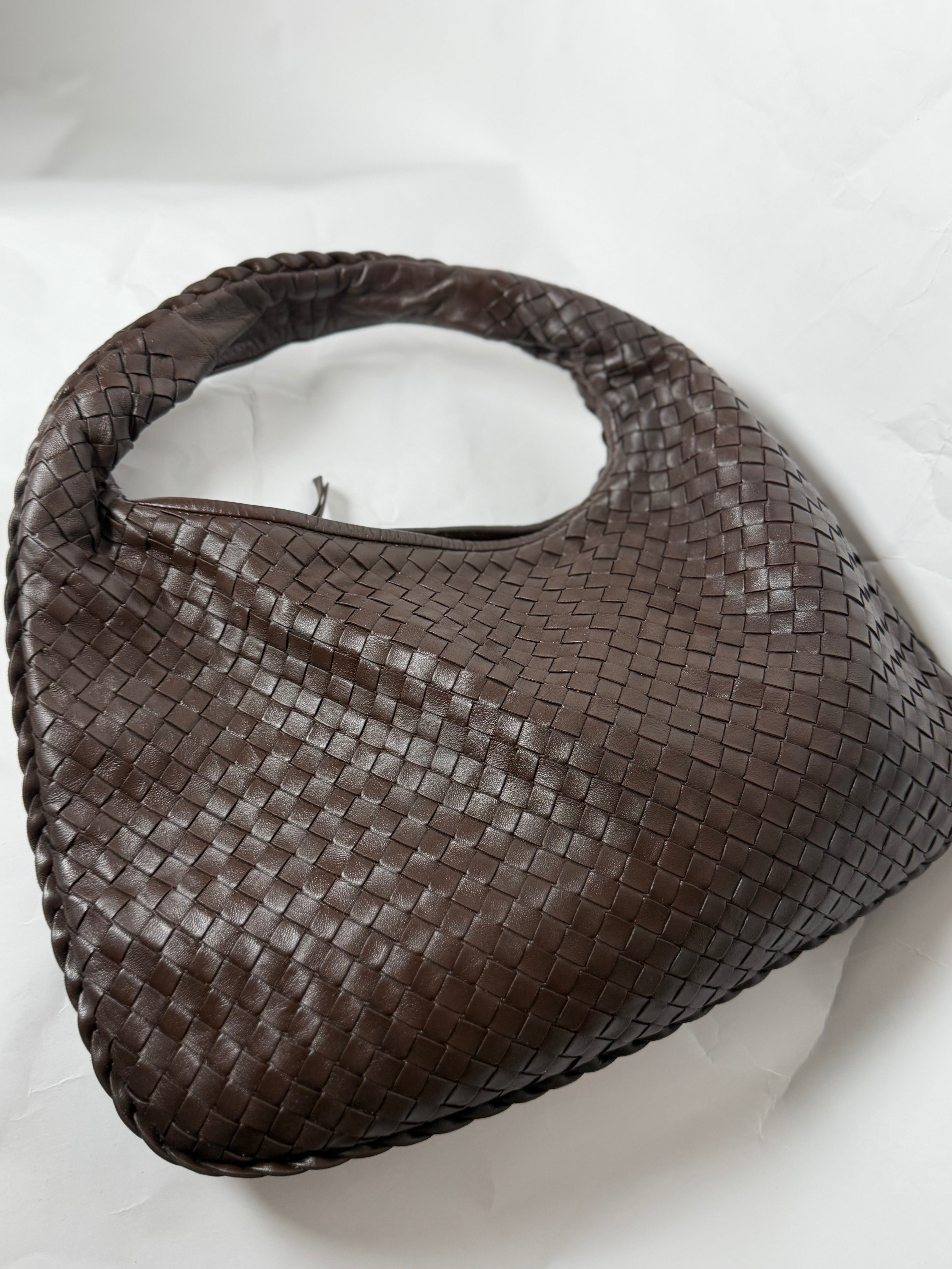 Bottega Veneta Hobo en piel Intrecciato color marrón chocolate
