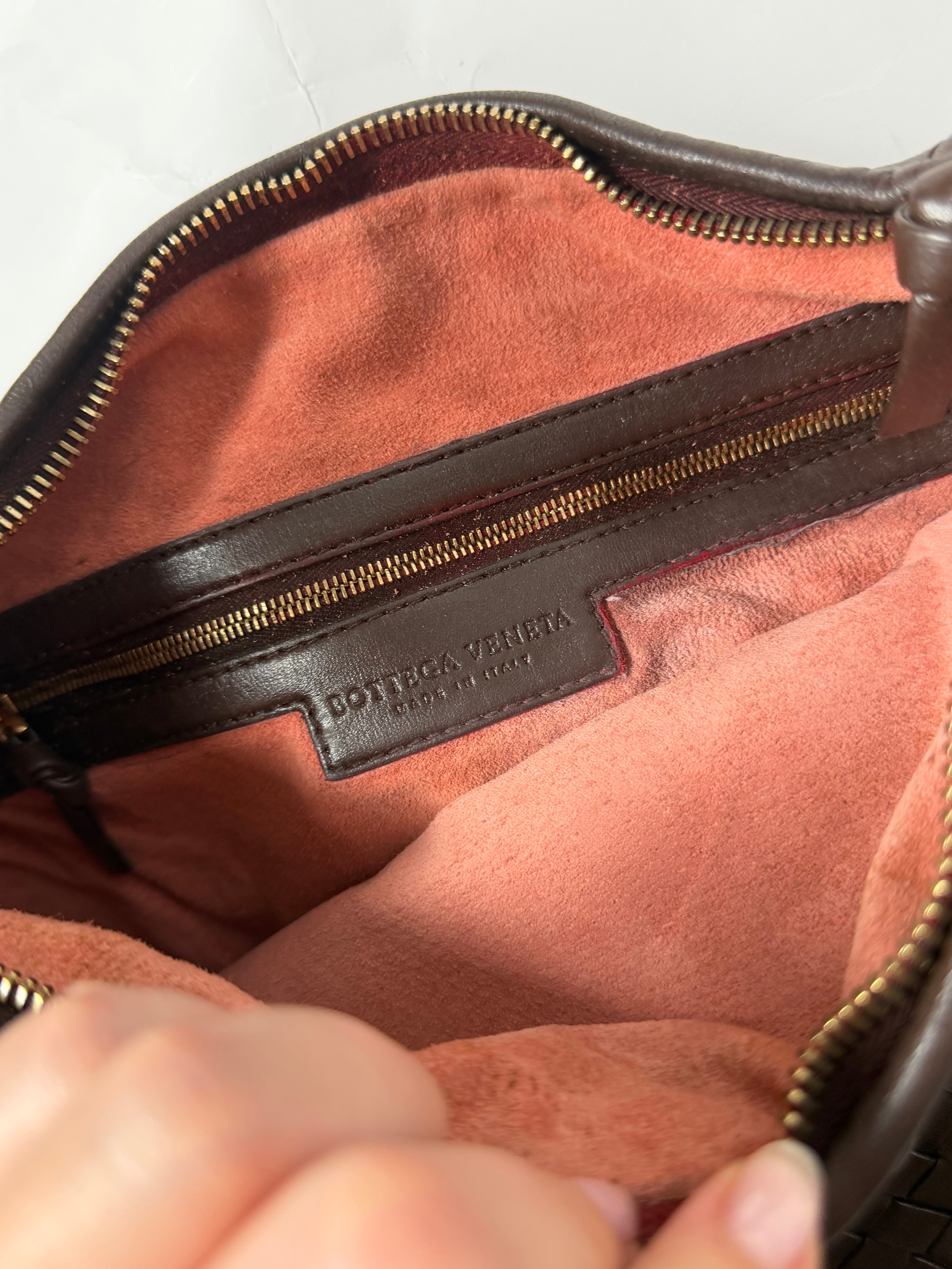 Bottega Veneta Hobo en piel Intrecciato color marrón chocolate