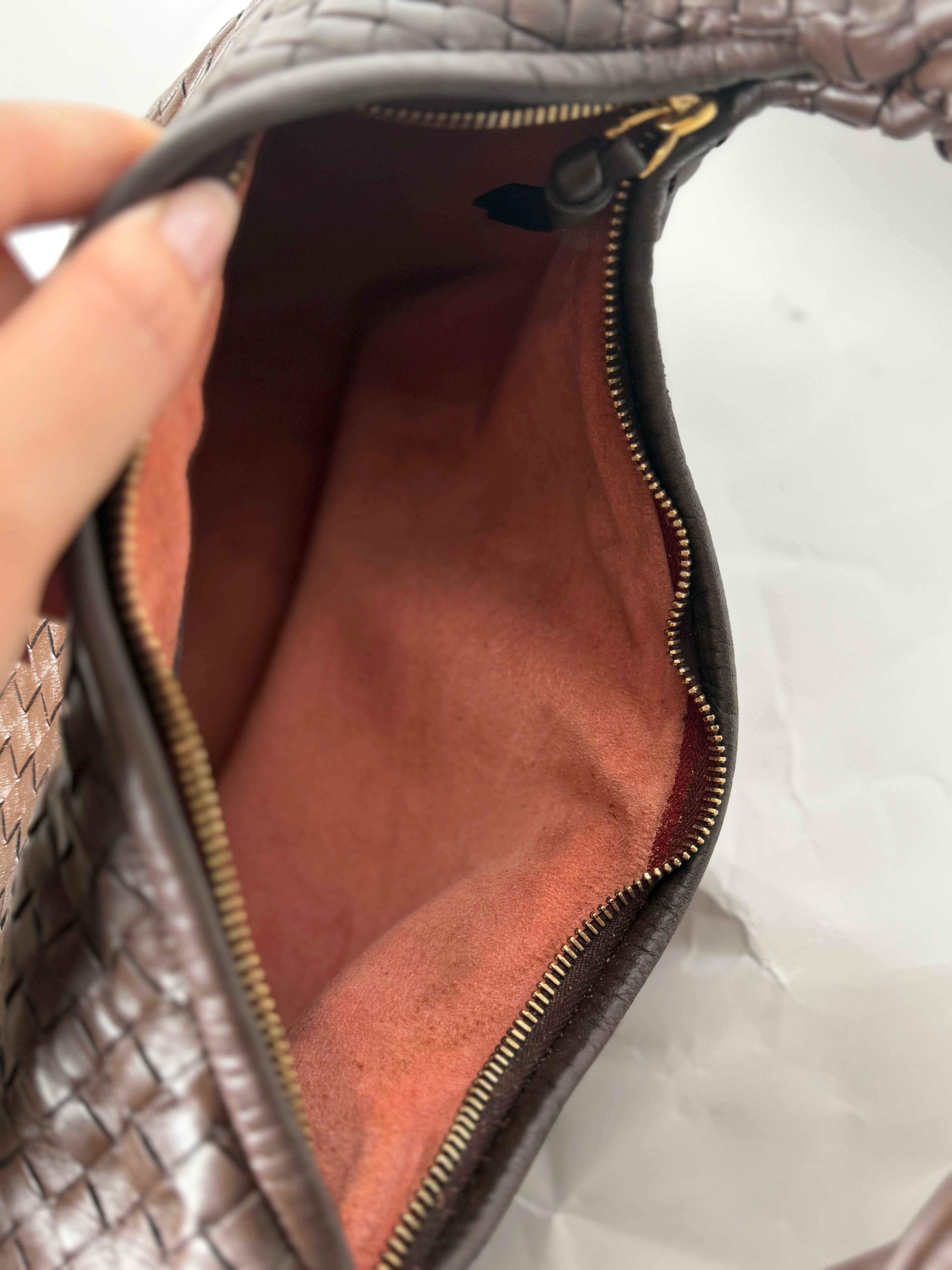 Bottega Veneta Hobo en piel Intrecciato color marrón chocolate