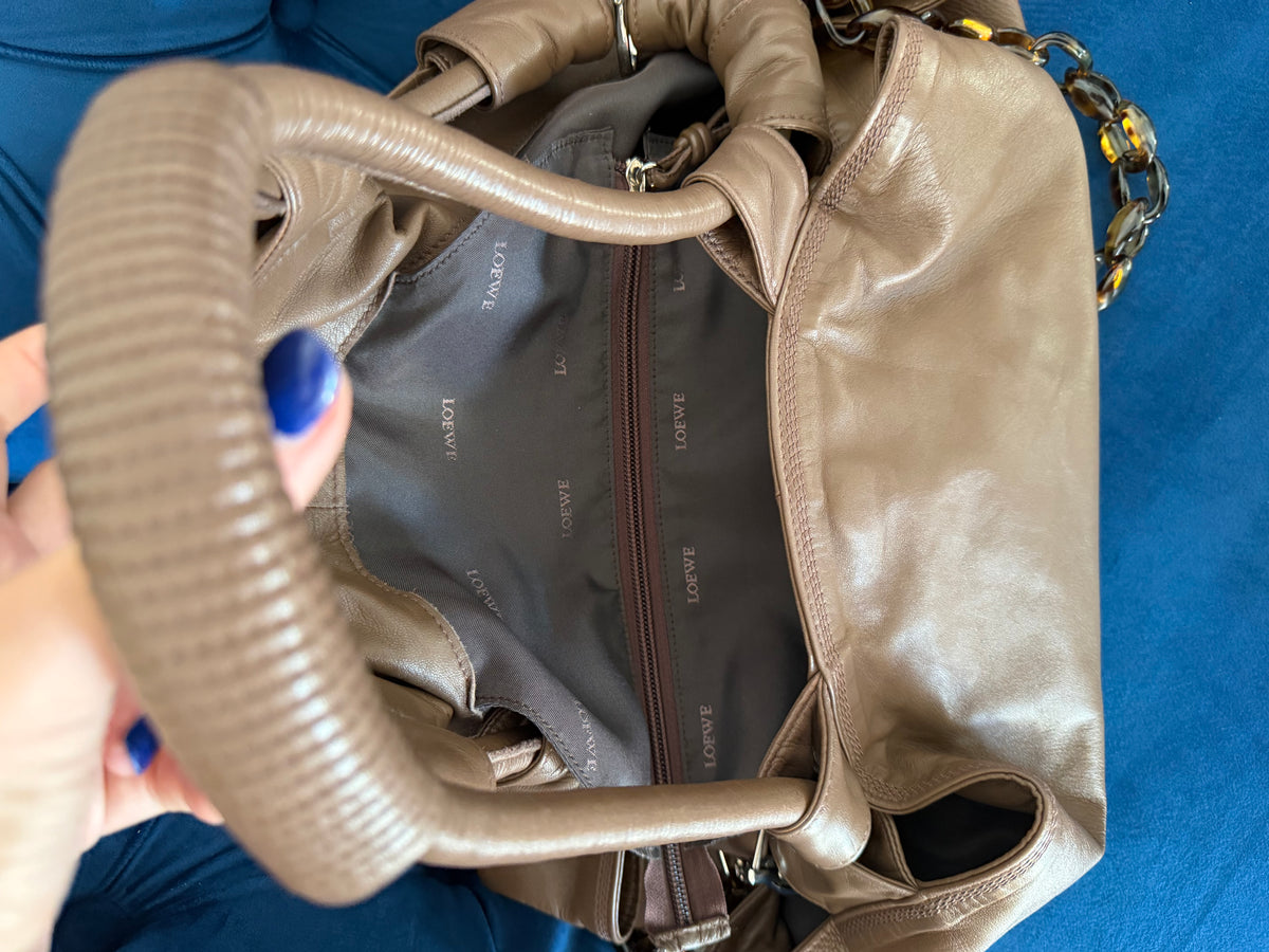 Loewe Aire Mediano Piel Nappa Marrón camel con bandolera
