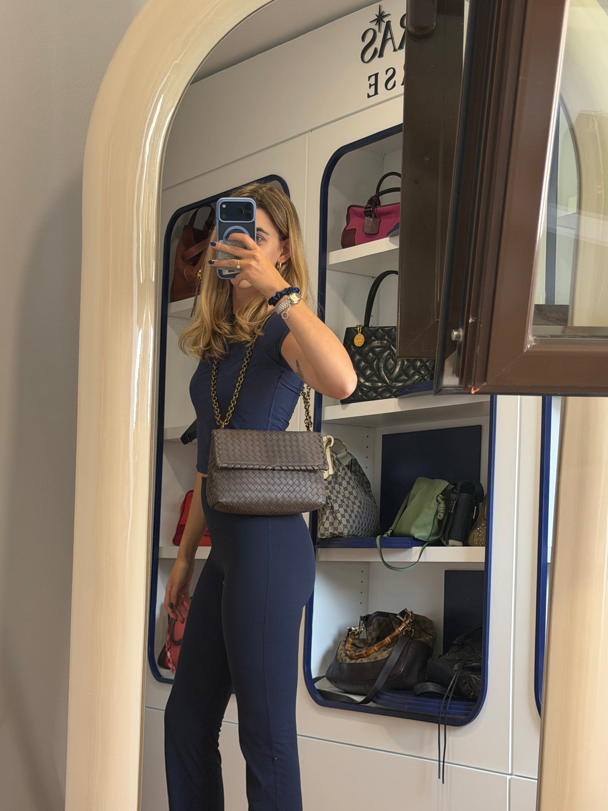Bottega Veneta Olimpia Small Nappa Intrecciato Marrón Herrajes Dorados