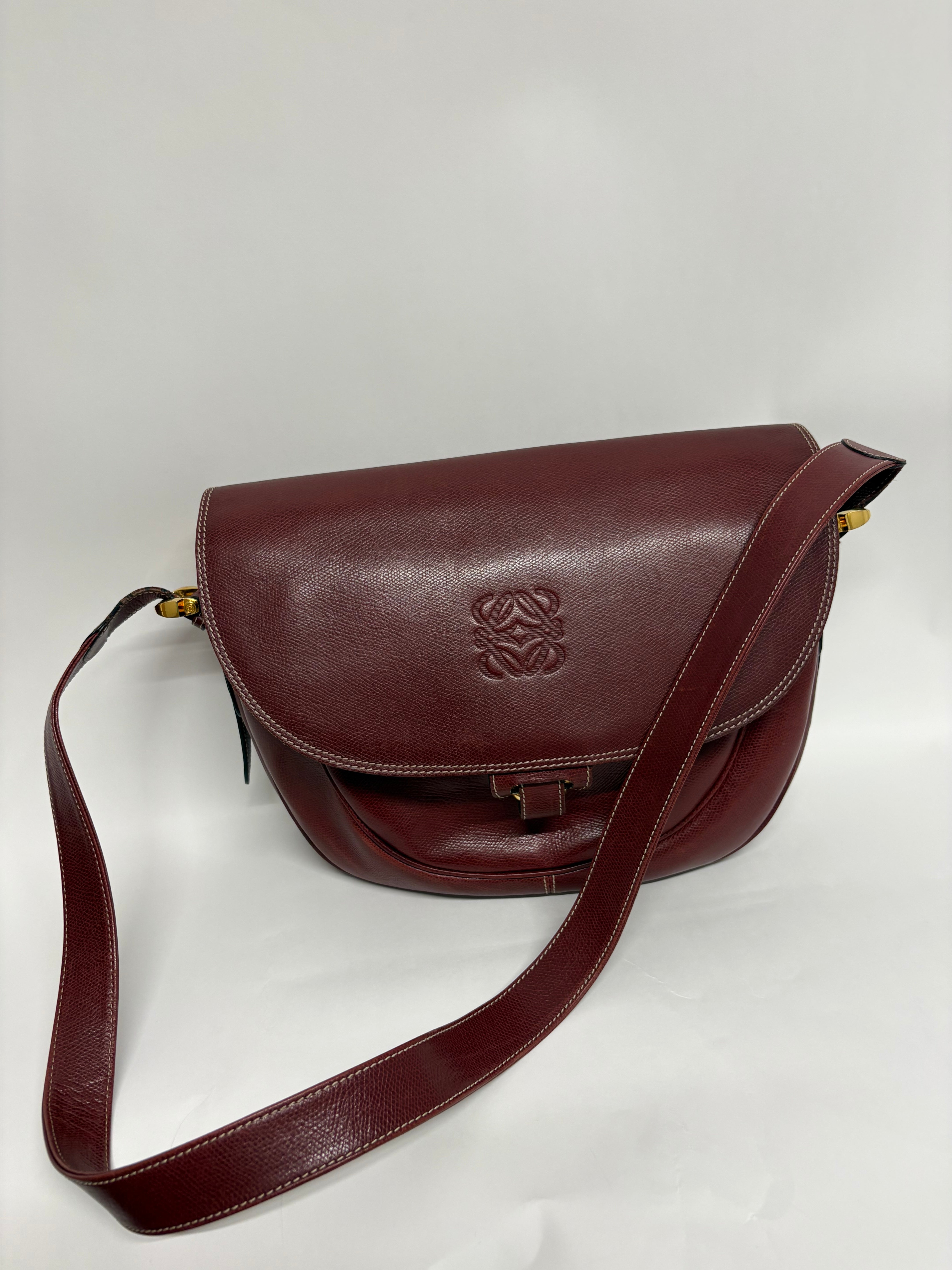 Loewe bandolera burdeos grande vintage