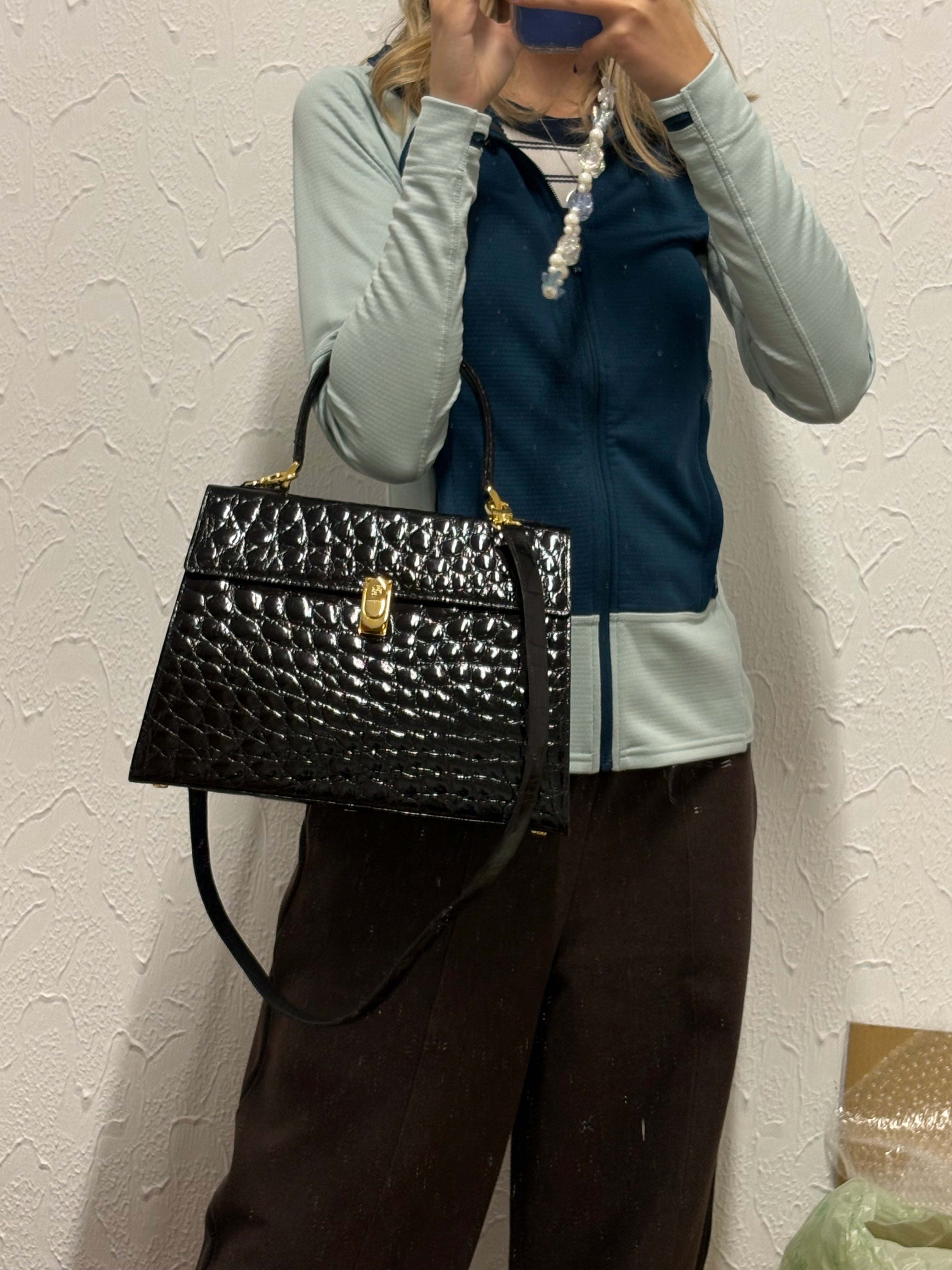 Loewe cocodrilo vintage negro con bandolera