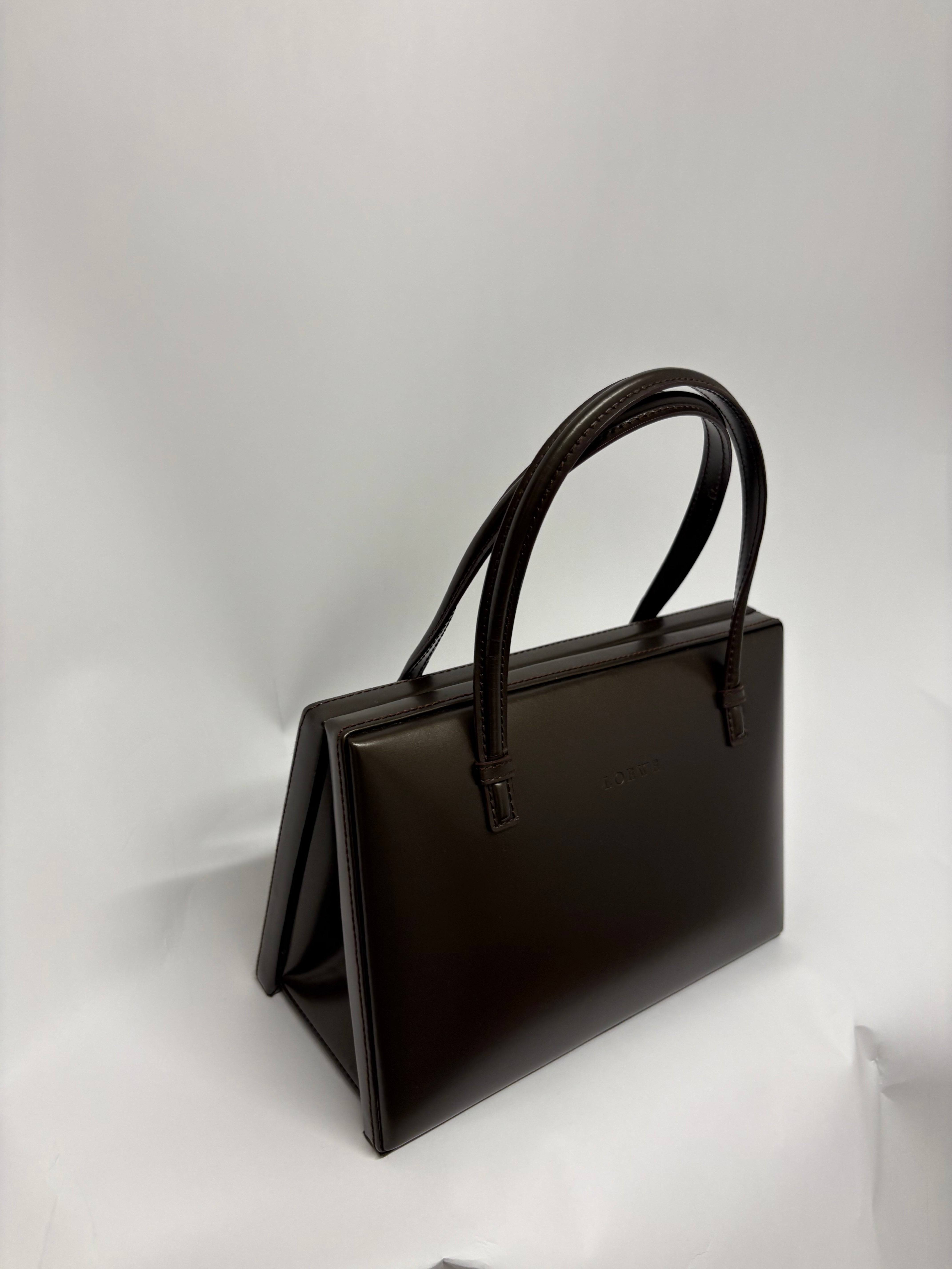 Loewe mini marron de mano piel cepillada