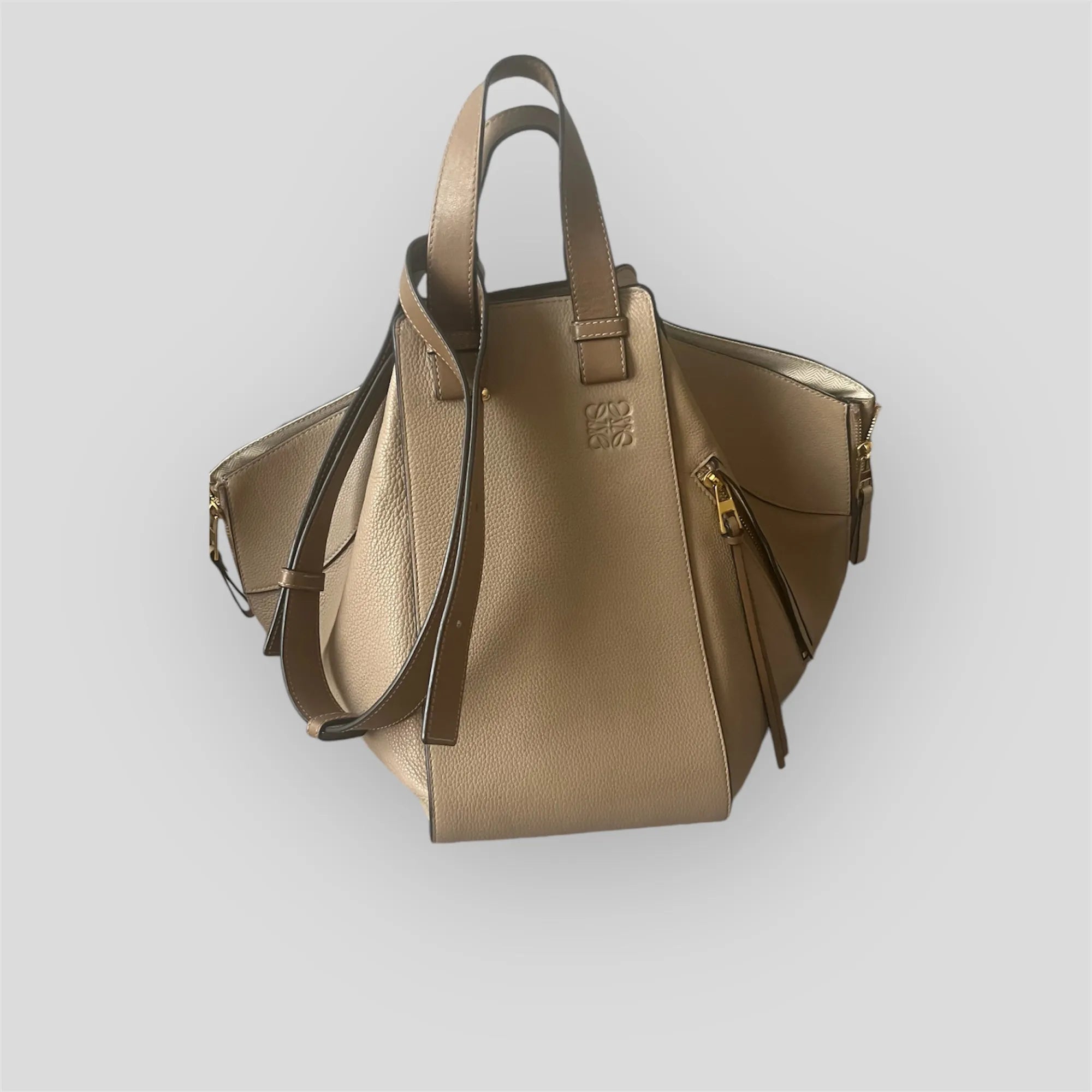 Loewe Hammock Compact Mediano