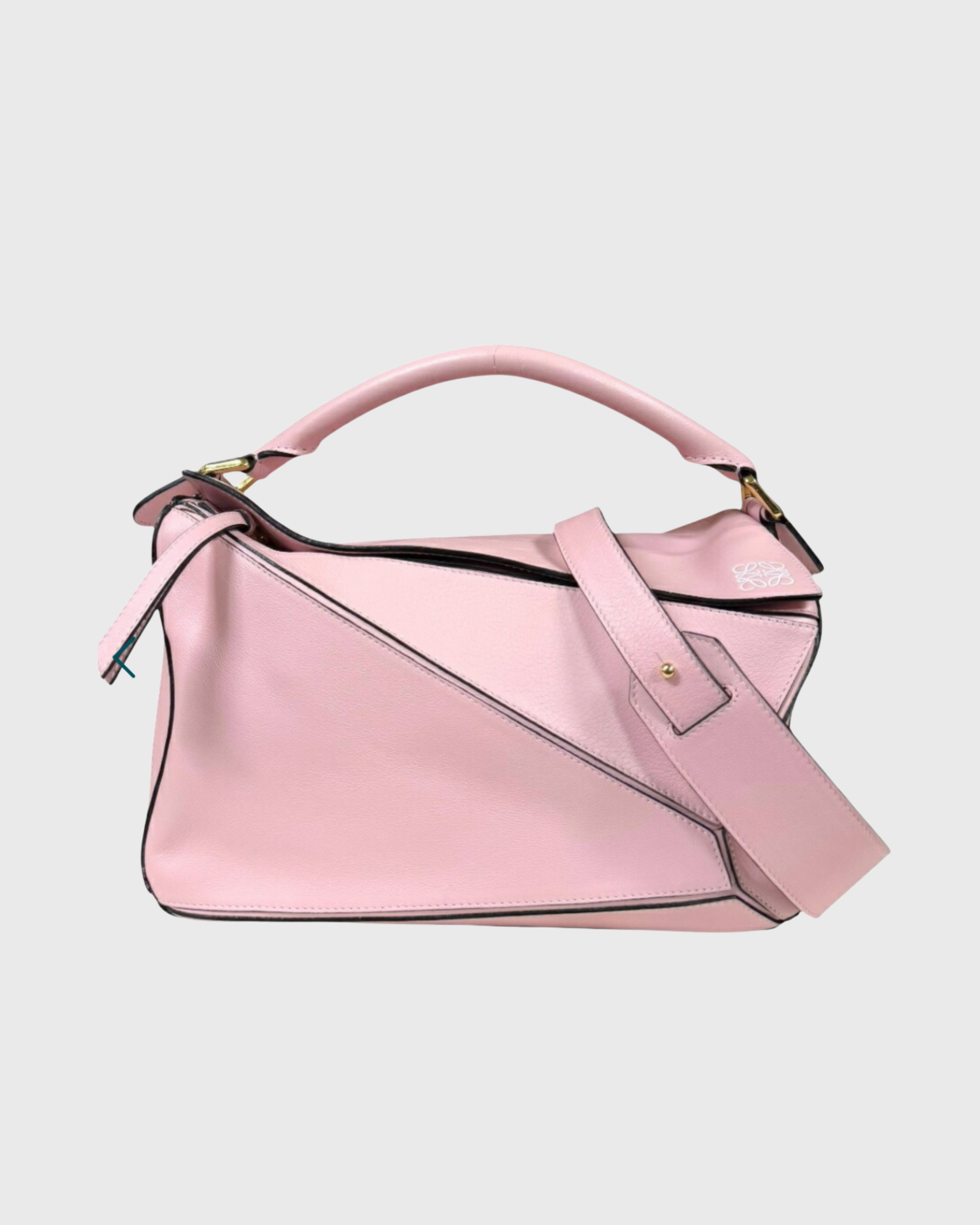 LOEWE Puzzle Rosa – Tamaño Mediano- bajo pedido