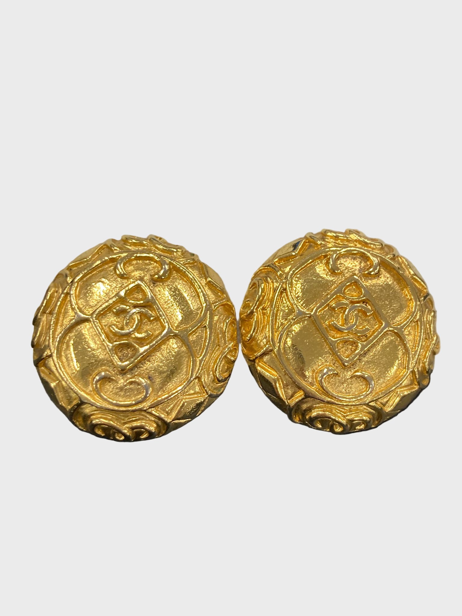 Pendientes Chanel Vintage Coco Mark redondos dorados