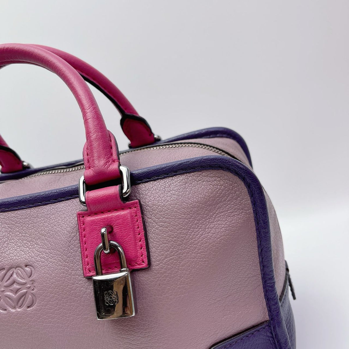 Loewe Amazona 28 Tricolor Malva, Fucsia y Morado · Herrajes Plateados