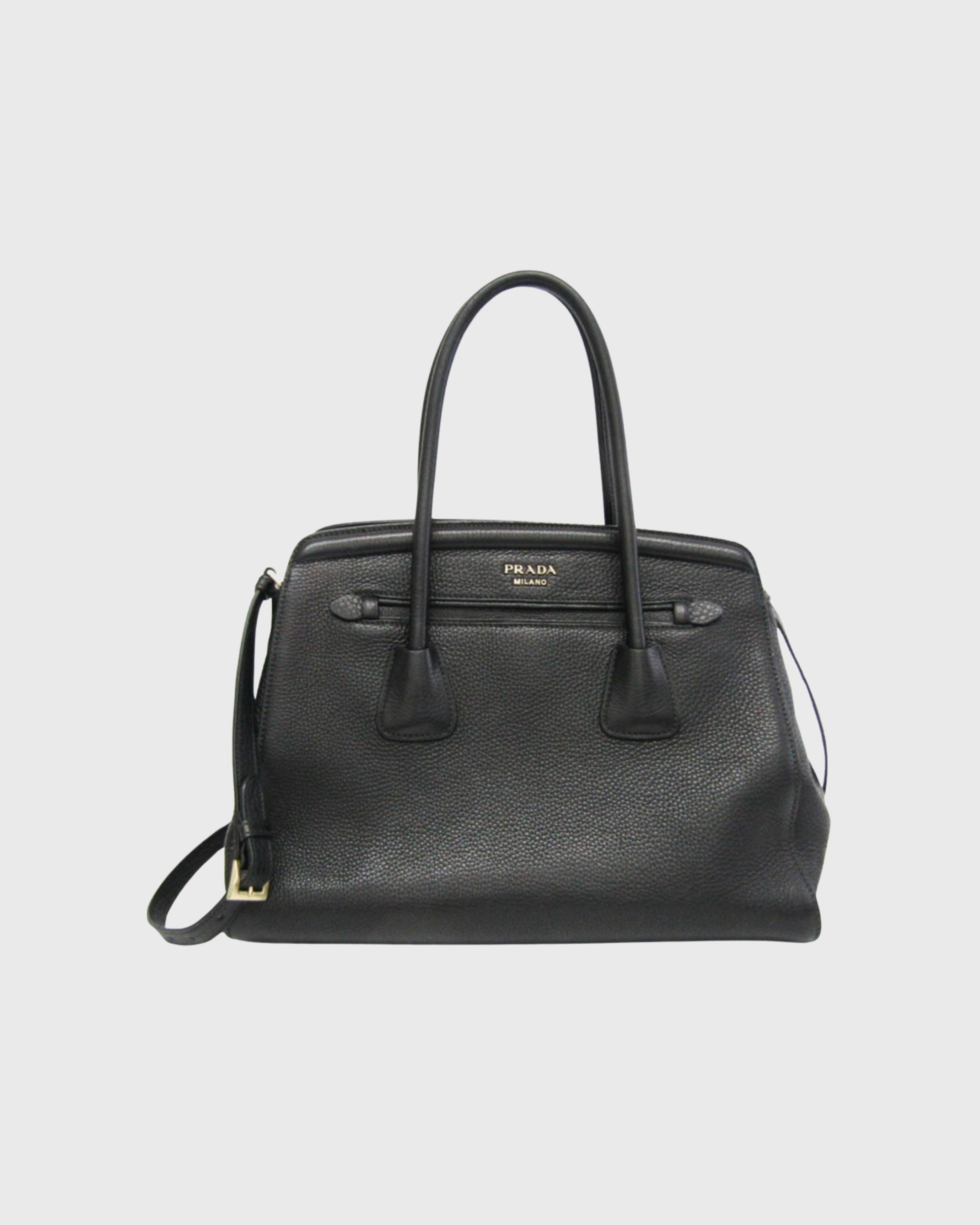 Prada Saffiano en piel negra con bandolera